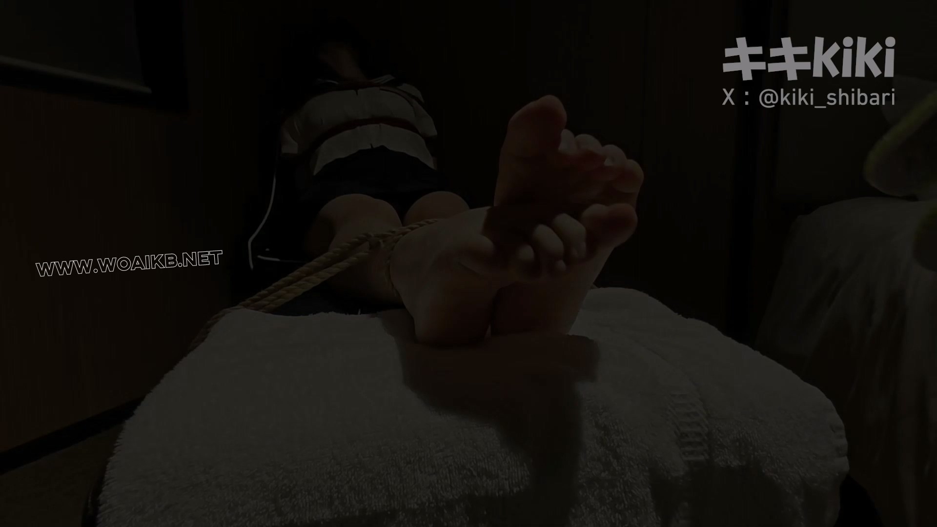 【キキkiki 001】jk白袜kiki的镣铐+捆绑+tk体验 预览图