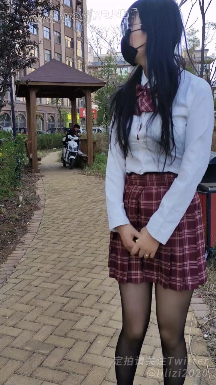 《被欺凌的乖乖女班长 07》 户外强高、路边强高、潮CUI、小区失禁、快乐蛋控制、JK 预览图