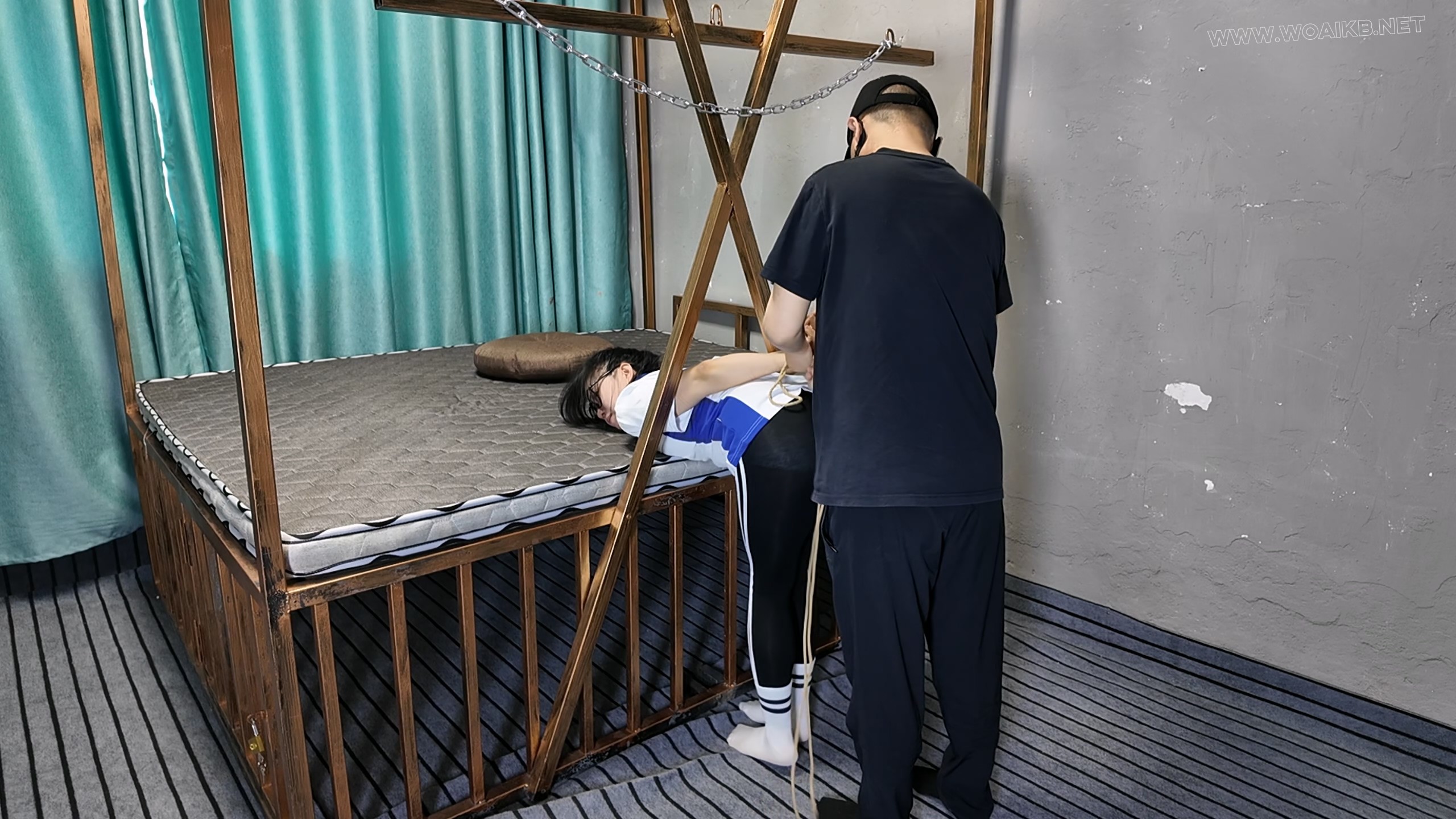 小遥打屁股 预览图