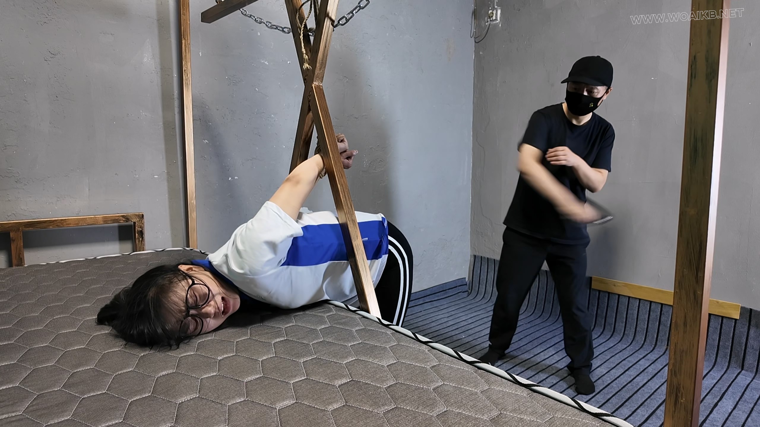 小遥打屁股 预览图