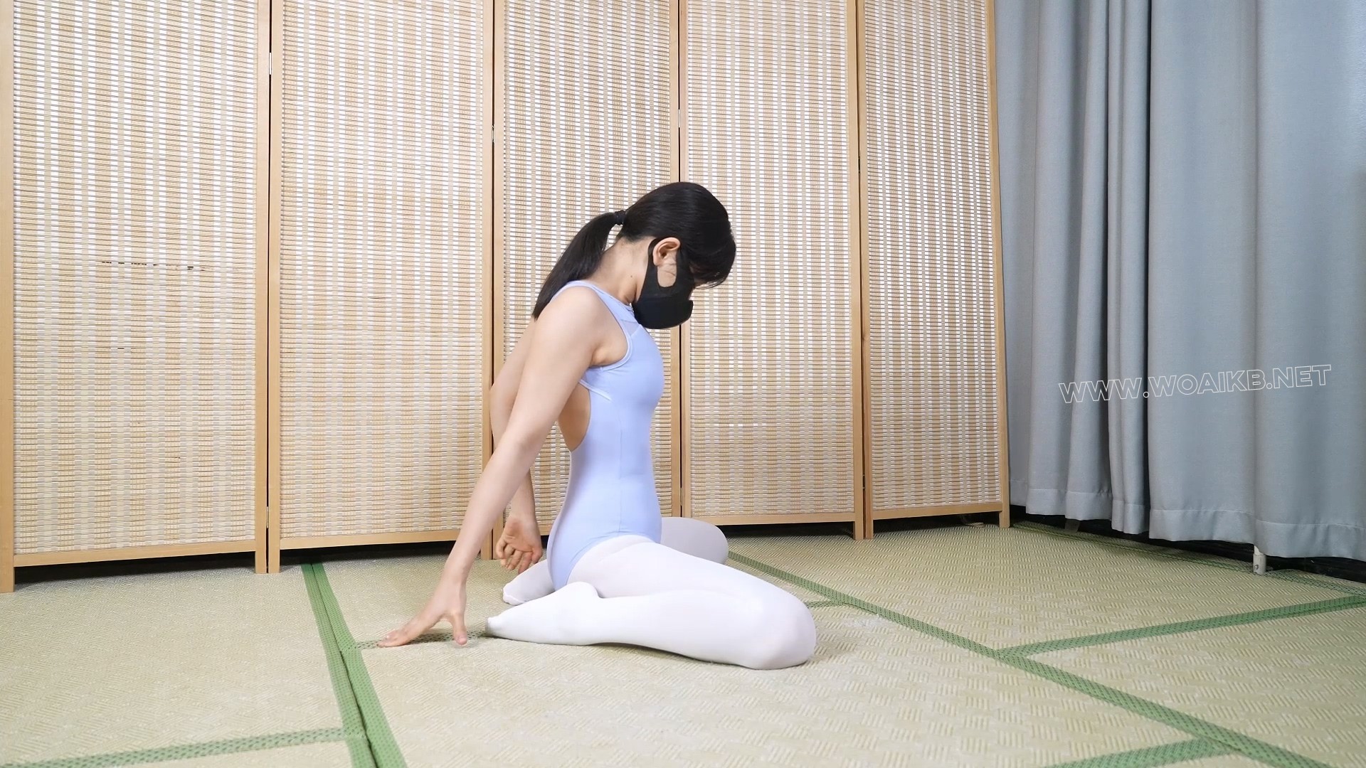 嗷嗷 小0-体操服女生 的特殊 训练方法 ！ 封面图