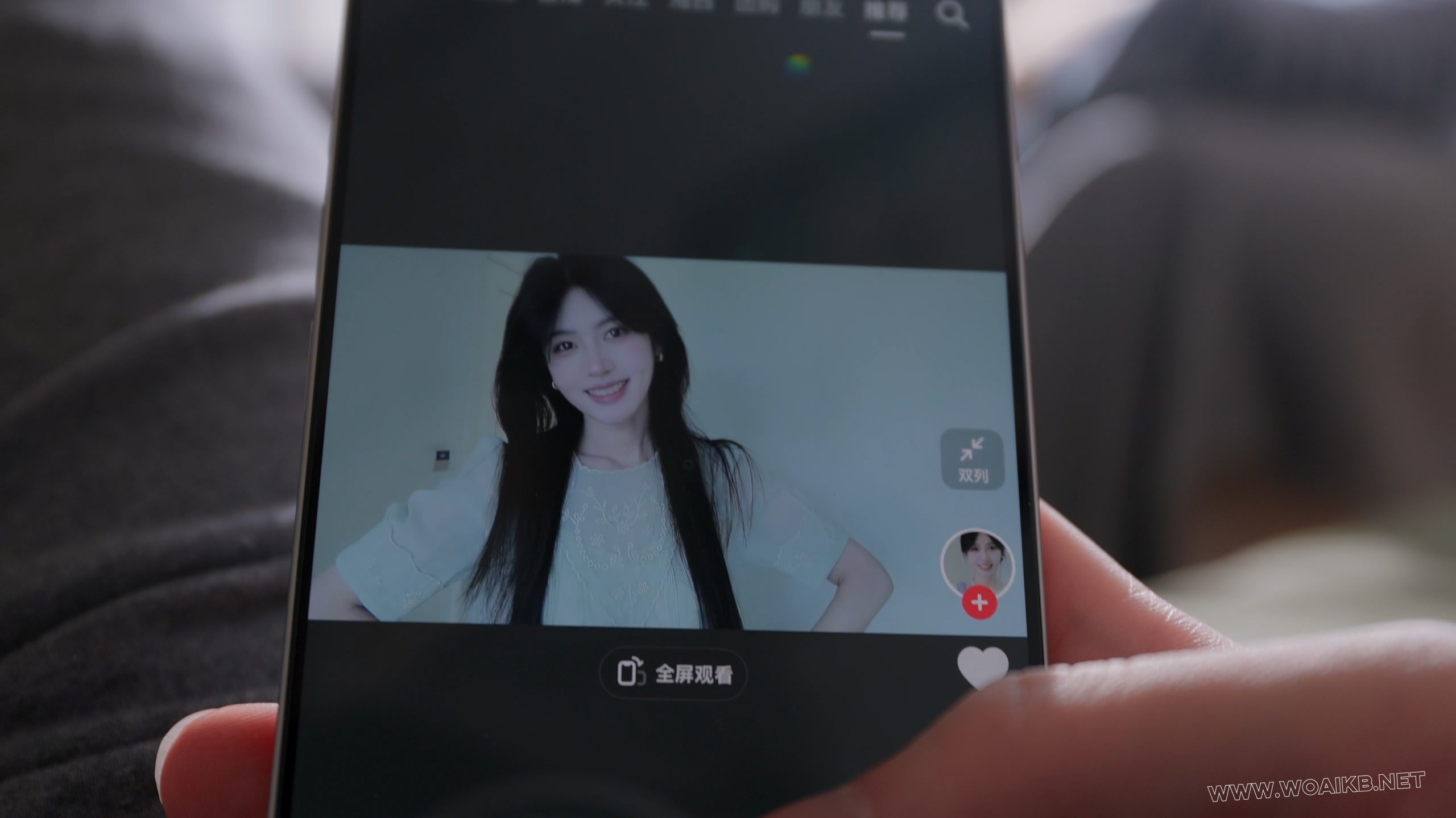 《同学的后妈》饥渴的少妇未抵挡住年轻气息诱惑，湿身换装+柜中play+丝里丝+背德禁 预览图