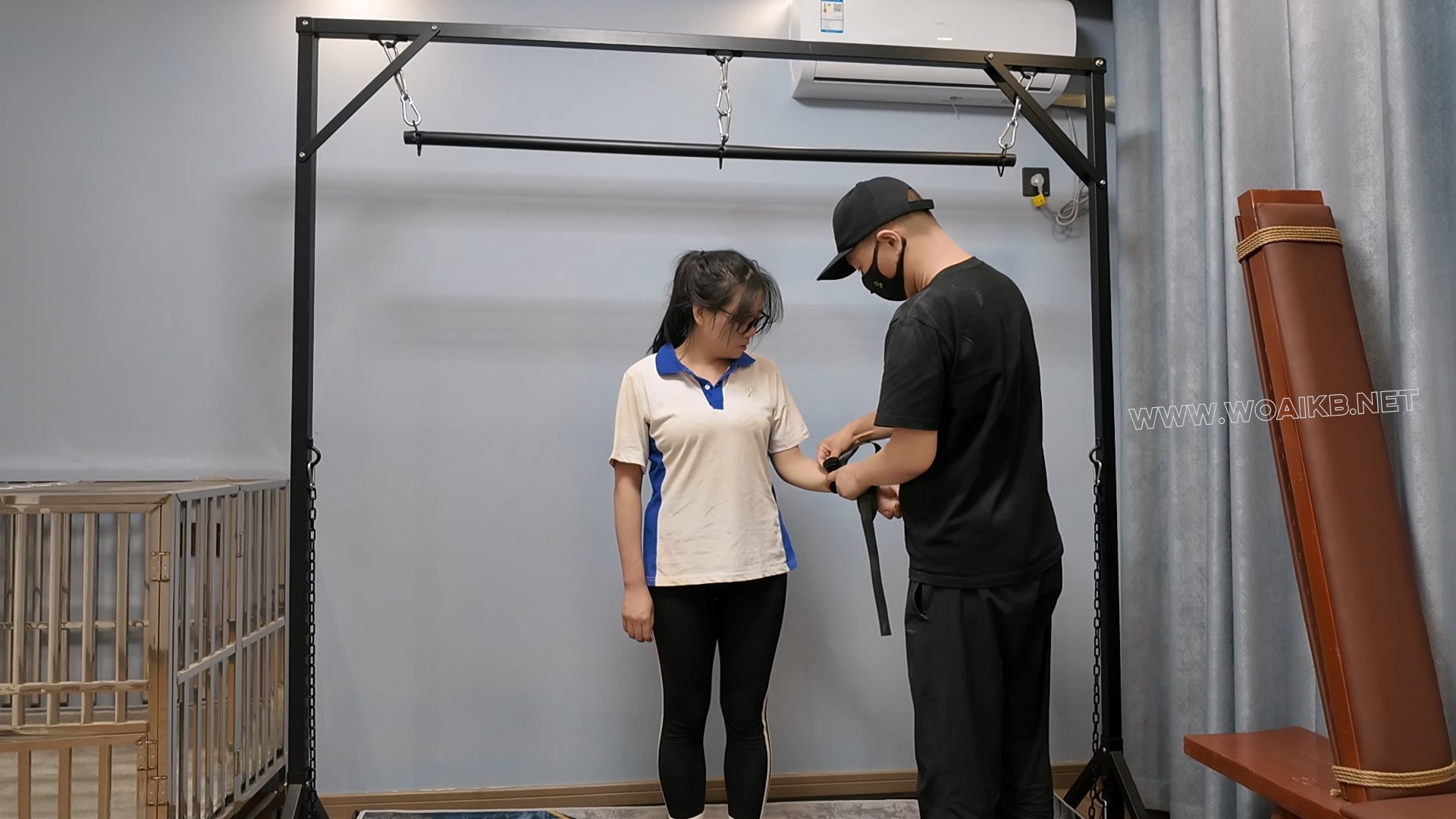 再次惩罚小遥 预览图