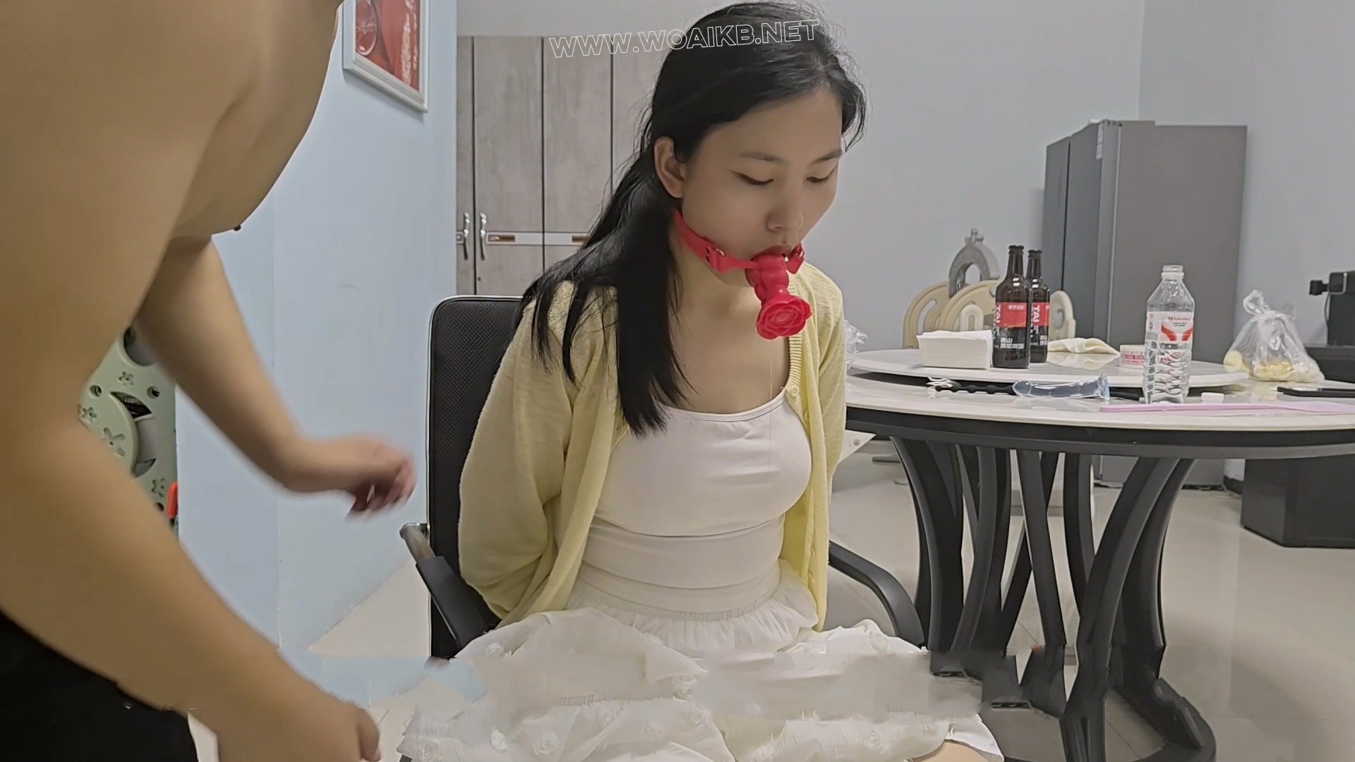 道具催吐 今天使用y具口塞 和 拉珠进行催吐 还有假y具 预览图