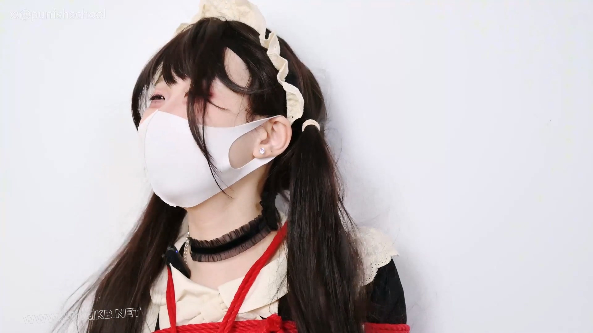 调教上门女仆（上） 双马尾萝莉 女仆 吊带袜 白丝 红绳捆绑 捆绑放置 强制爱抚 强 预览图