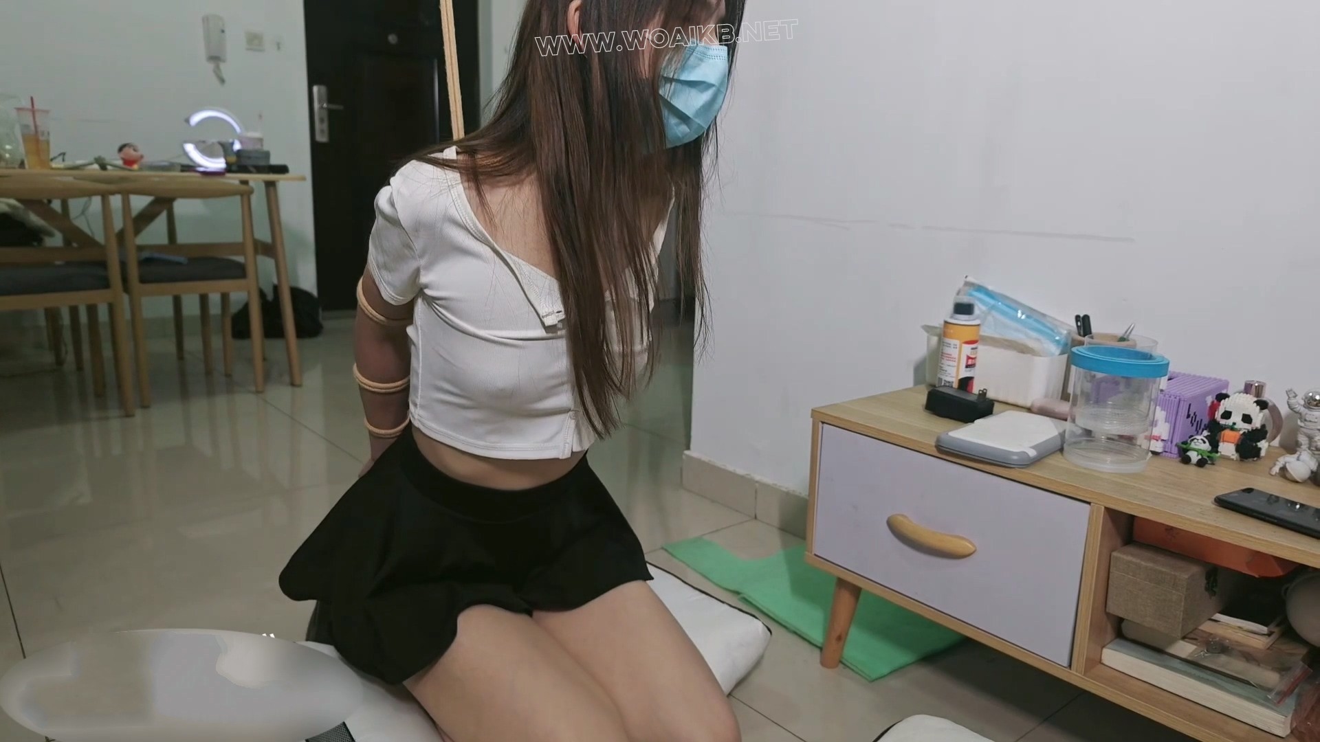 模特桃桃 直臂捆绑 强行跪姿 远程震动+远程吮吸 强高 预览图