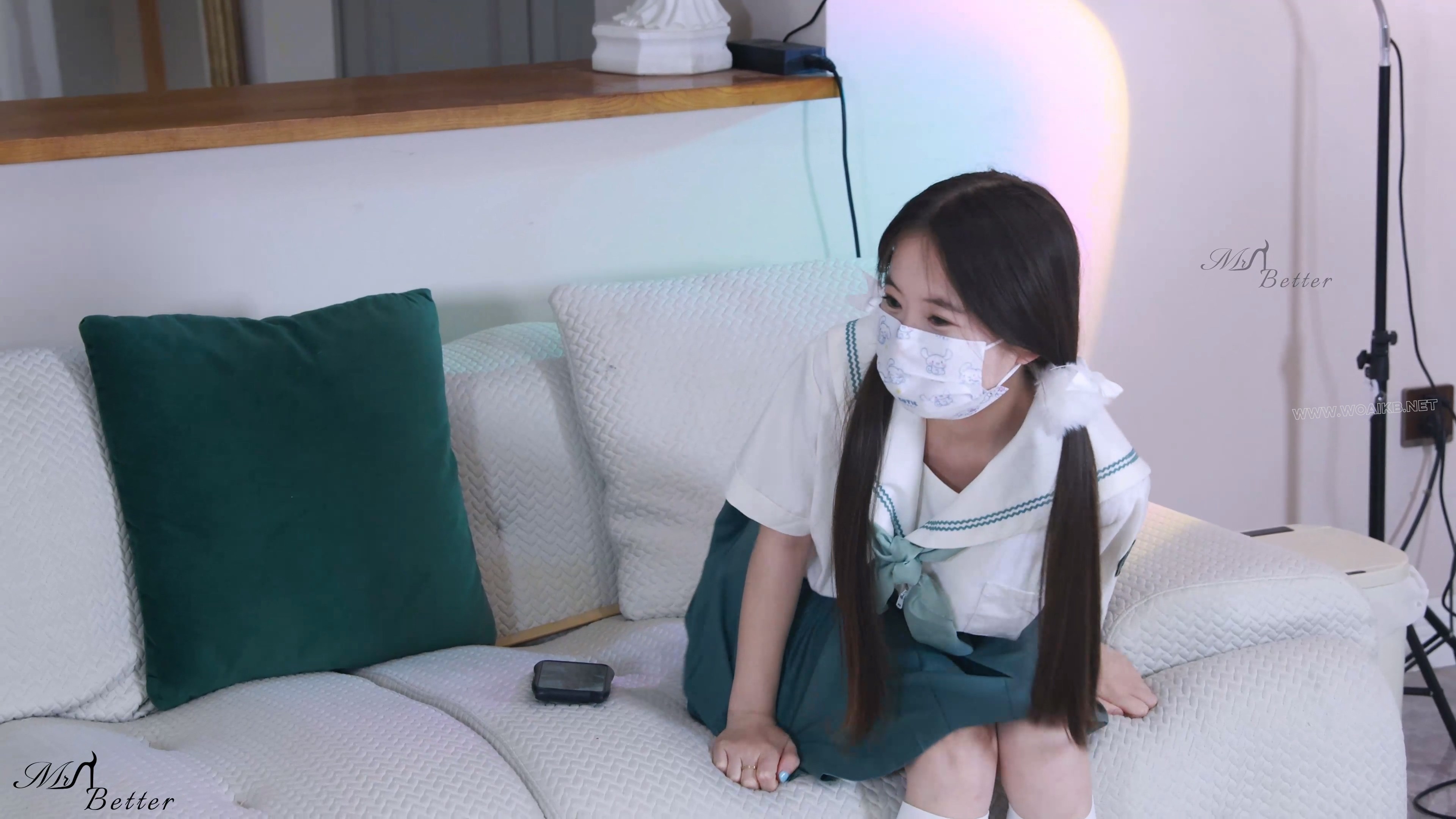 妹妹欺负姐姐 小萝莉青青无聊加发现一些不为人知的事，而给姐姐倩倩捆绑起来欺负戏… 封面图
