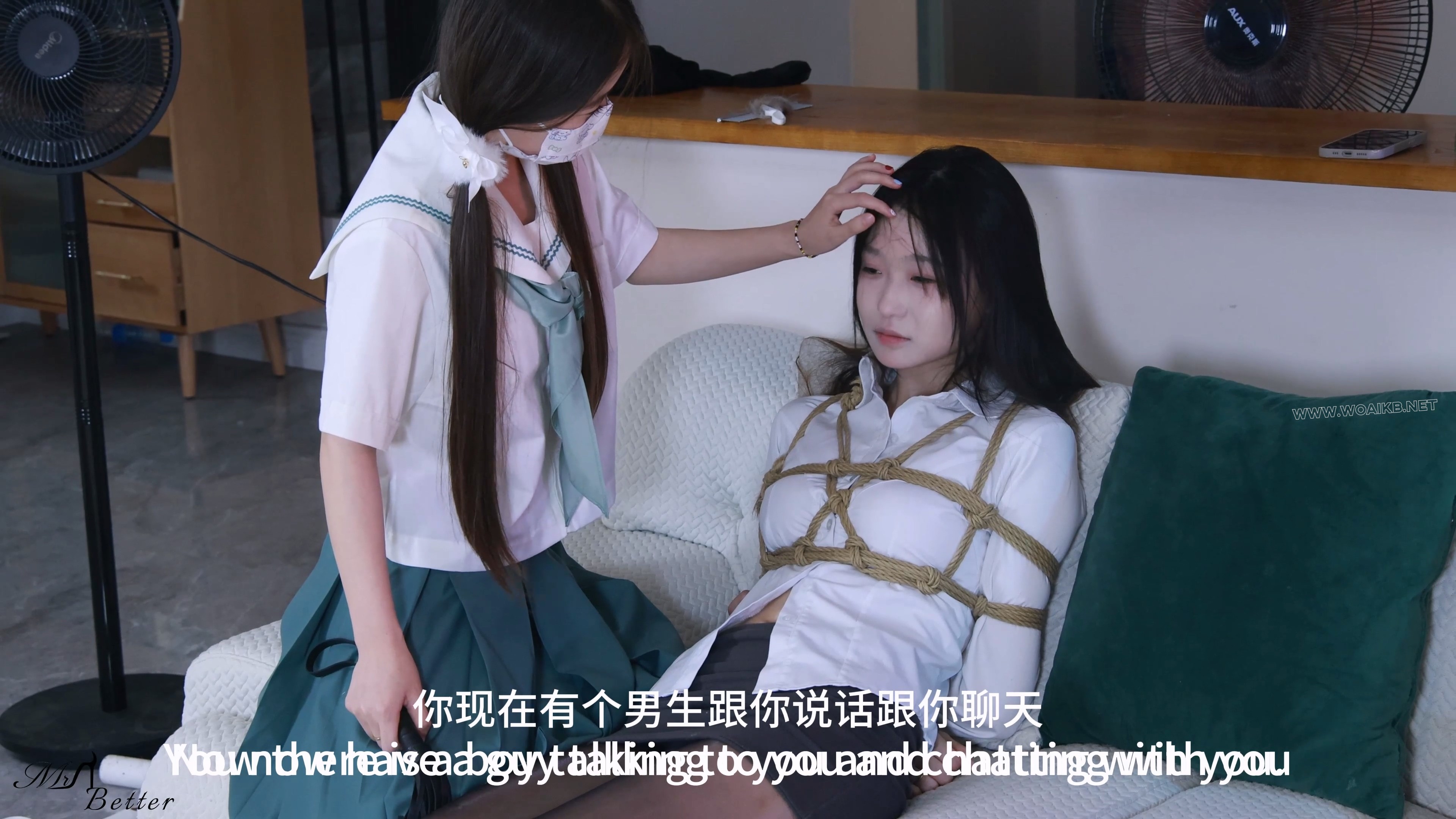 妹妹欺负姐姐 小萝莉青青无聊加发现一些不为人知的事，而给姐姐倩倩捆绑起来欺负戏 预览图