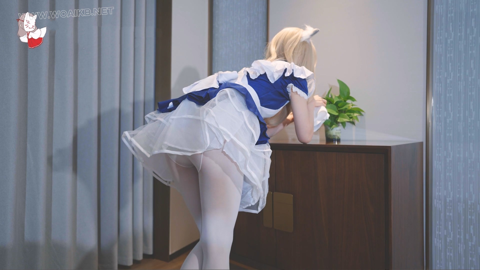 金发白丝小女仆，偷偷zw被发现后紧缚捆绑带走，放置捆绑重度SP+多次止寸， 高跟美 预览图