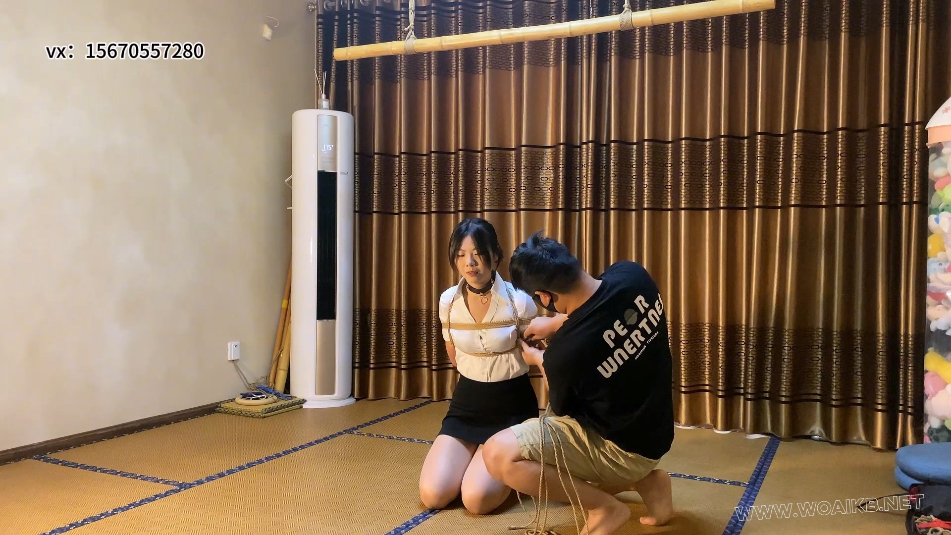 真实女教师夏可暑假在工作室做小狗。 预览图