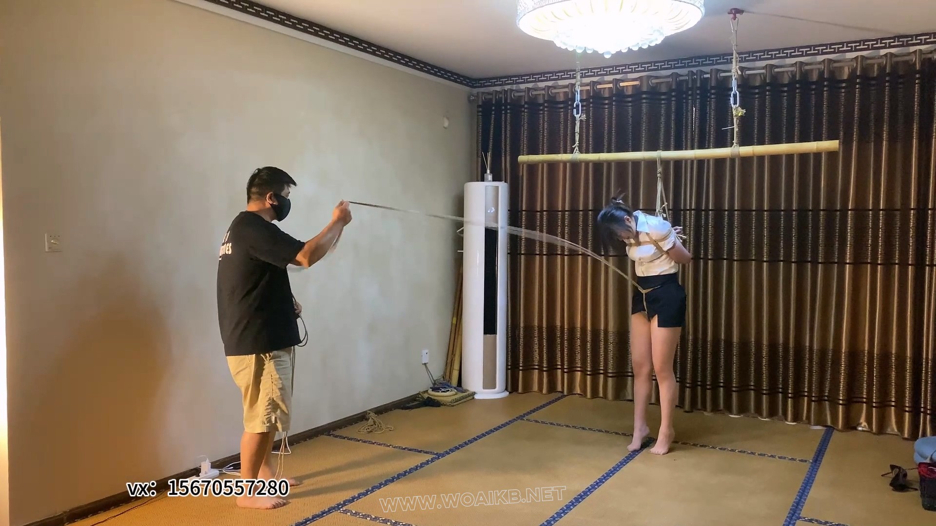 真实女教师夏可暑假在工作室做小狗。 预览图