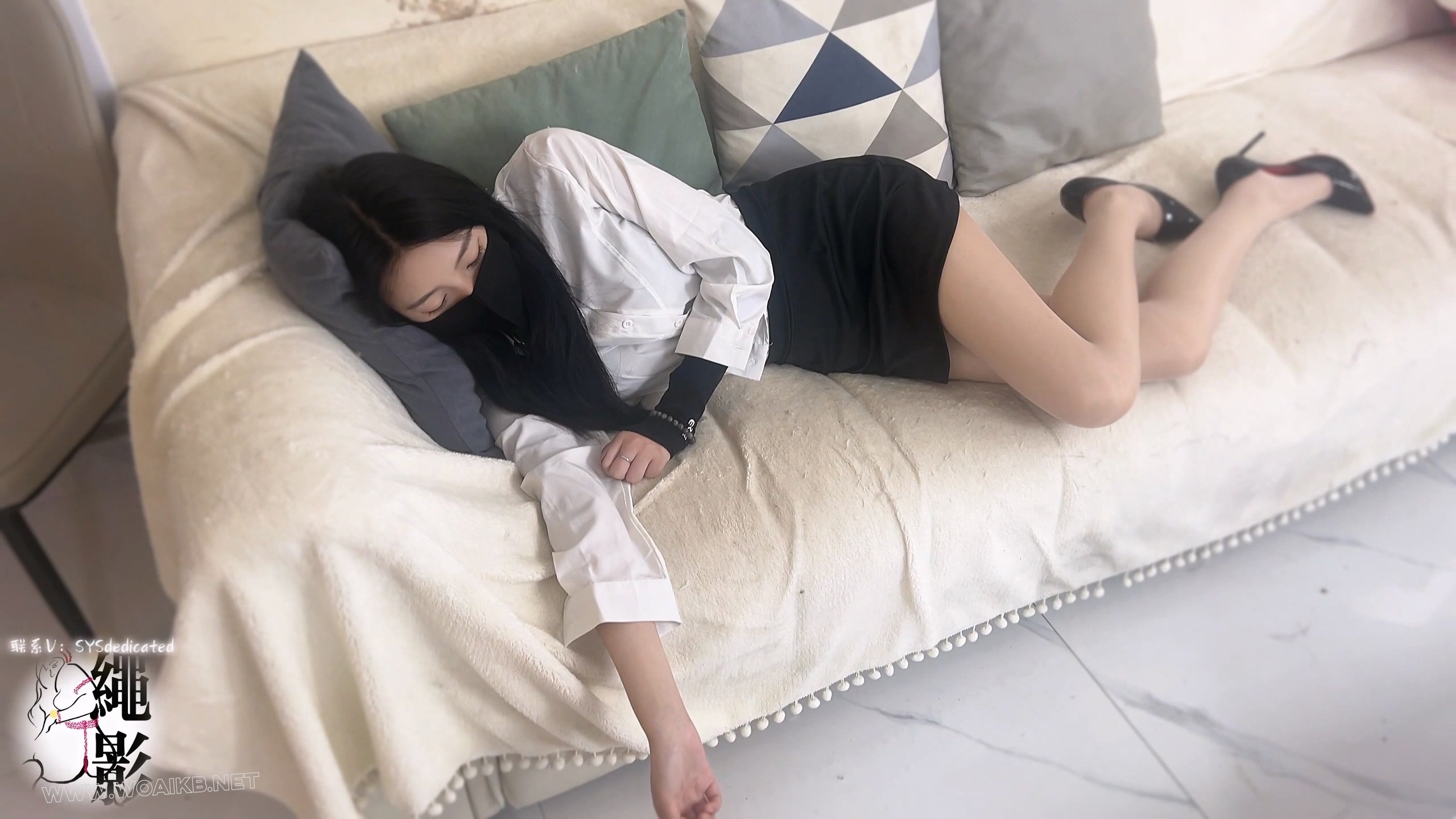 美女卧底，潜伏色诱制药公司经理（中集） 预览图