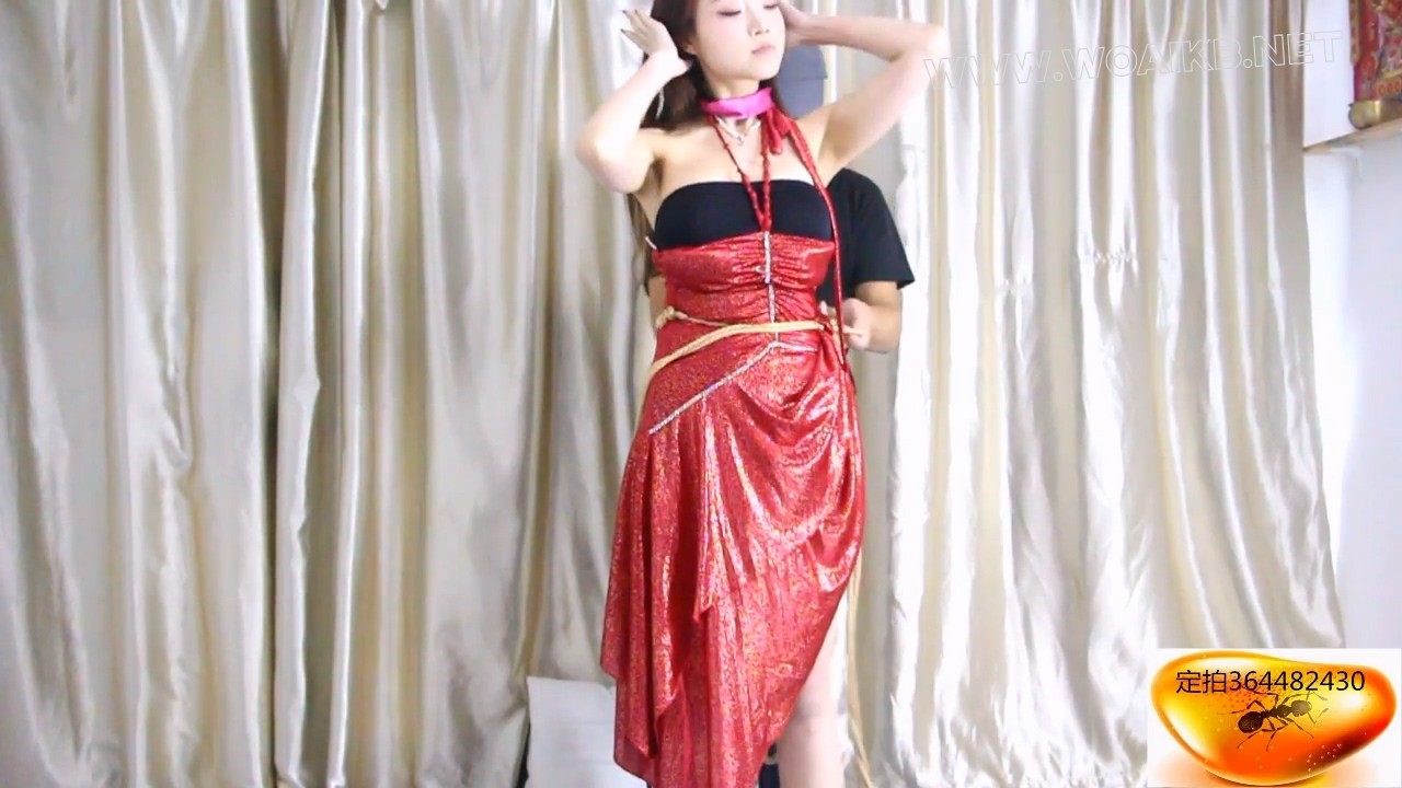 拉丁舞裙强高诱惑、不同视角视频调教！绝对美女肉丝股绳深陷等特写镜头、股绳+股绳 预览图