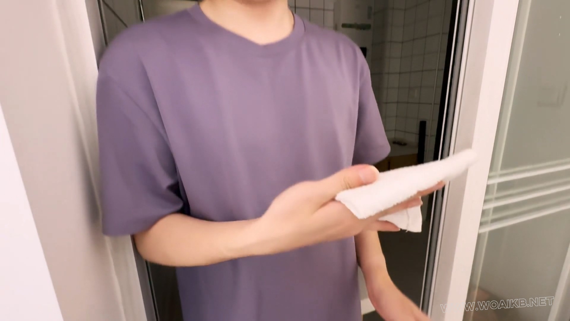 美女coser被入室绑架（下）-蜘蛛侠c服被入室捂晕绑架+丝袜捆绑+白丝脚+塞小玩具+被 预览图