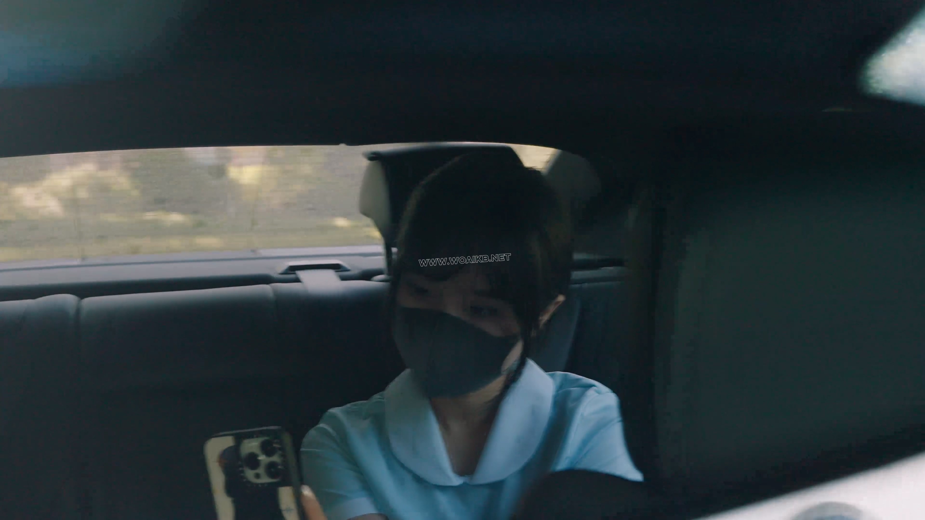 《猎艳记之好例来服务员》行车记录仪视角+极品乘客丝袜美脚露出诱惑，收到金主爸爸 预览图