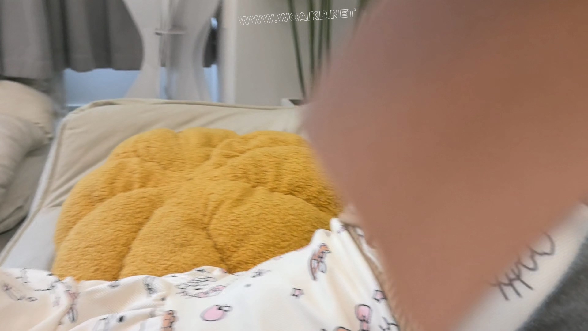 【她们的故事】姐妹互相伤害 一个比一个调皮 TJ一个另一个就在旁边捣蛋 姐姐控制妹 预览图