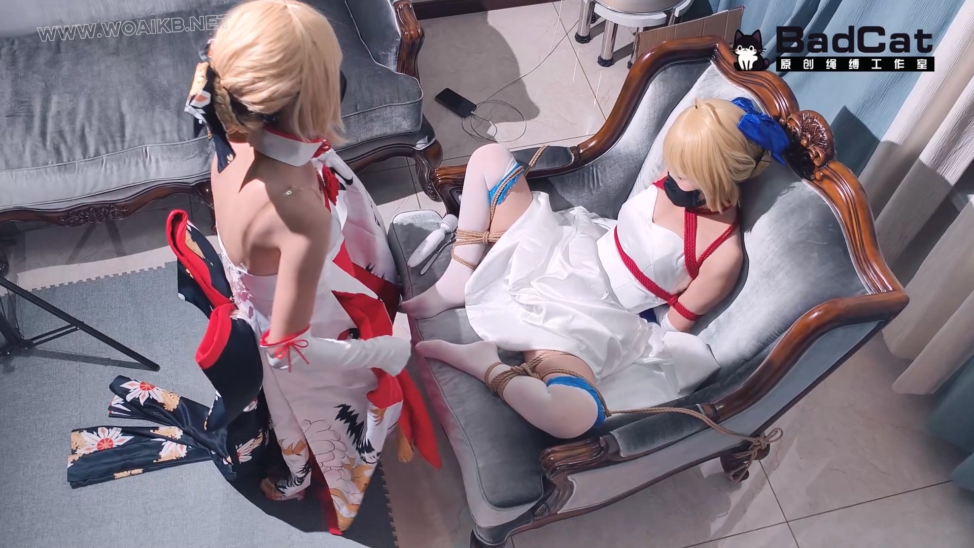 【双女Saber Cos】枷锁 跪侍 对镜羞辱 最后两人一起惨遭表哥和摄影师的强制猥亵！ 预览图