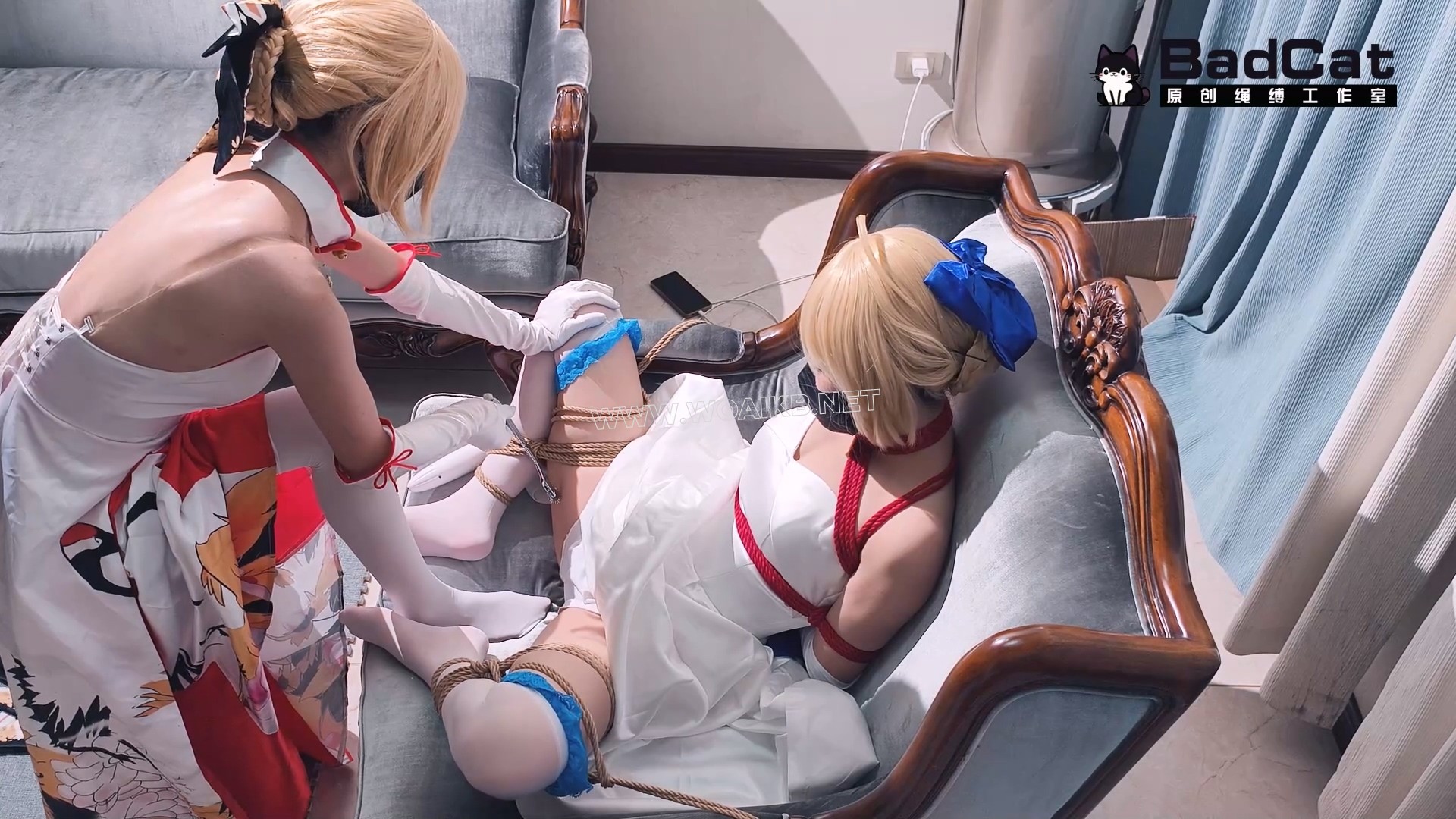 【双女Saber Cos】枷锁 跪侍 对镜羞辱 最后两人一起惨遭表哥和摄影师的强制猥亵！ 预览图