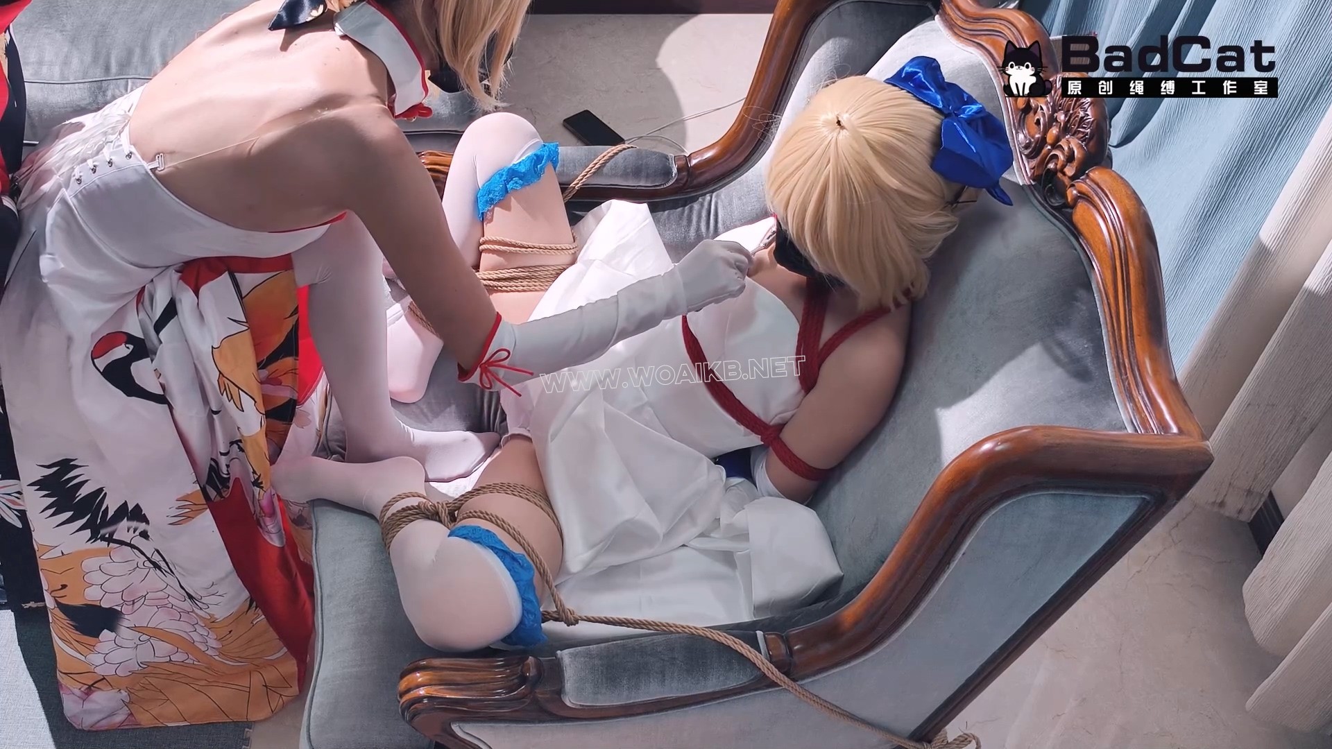 【双女Saber Cos】枷锁 跪侍 对镜羞辱 最后两人一起惨遭表哥和摄影师的强制猥亵！ 预览图