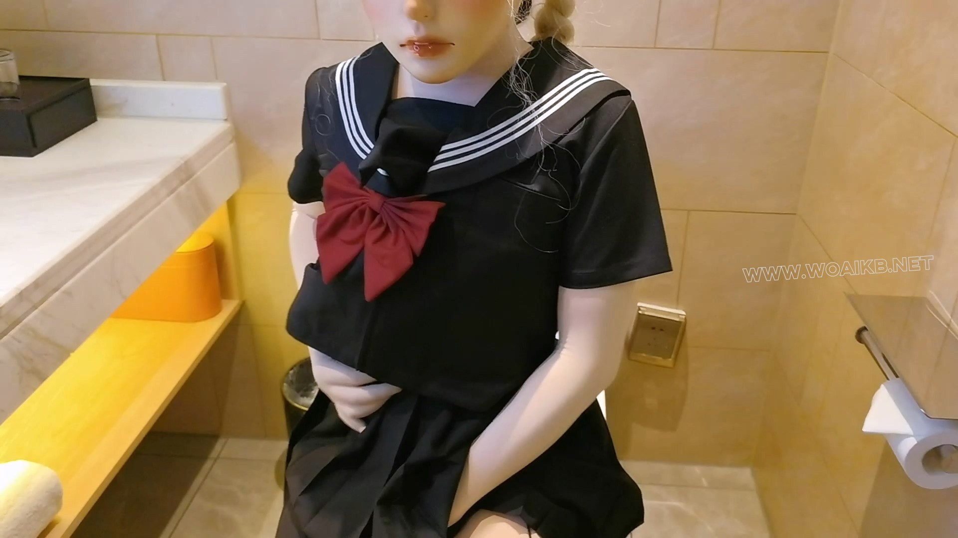 JK兔兔第一次尝试被gc -kiguumi、zentai、JK制服 预览图