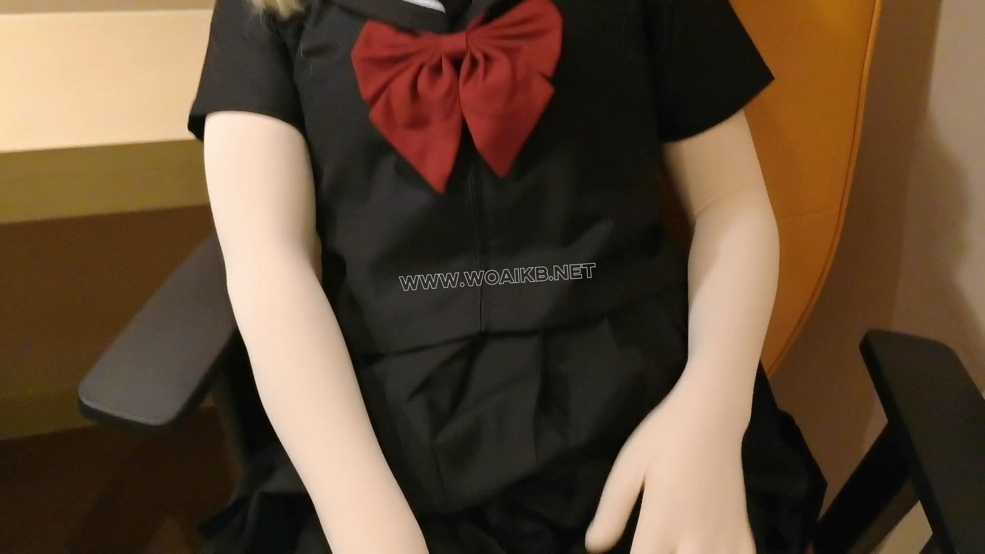 JK兔兔第一次尝试被gc -kiguumi、zentai、JK制服 预览图