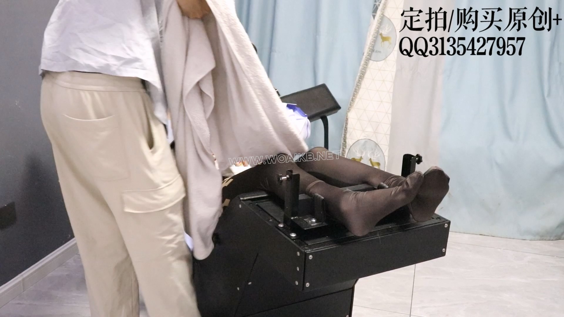 甘雨地狱痒堕-重刑床TK痒责挠到干呕也不停下！TK时强制比耶羞辱、高强度腋下痒责， 预览图