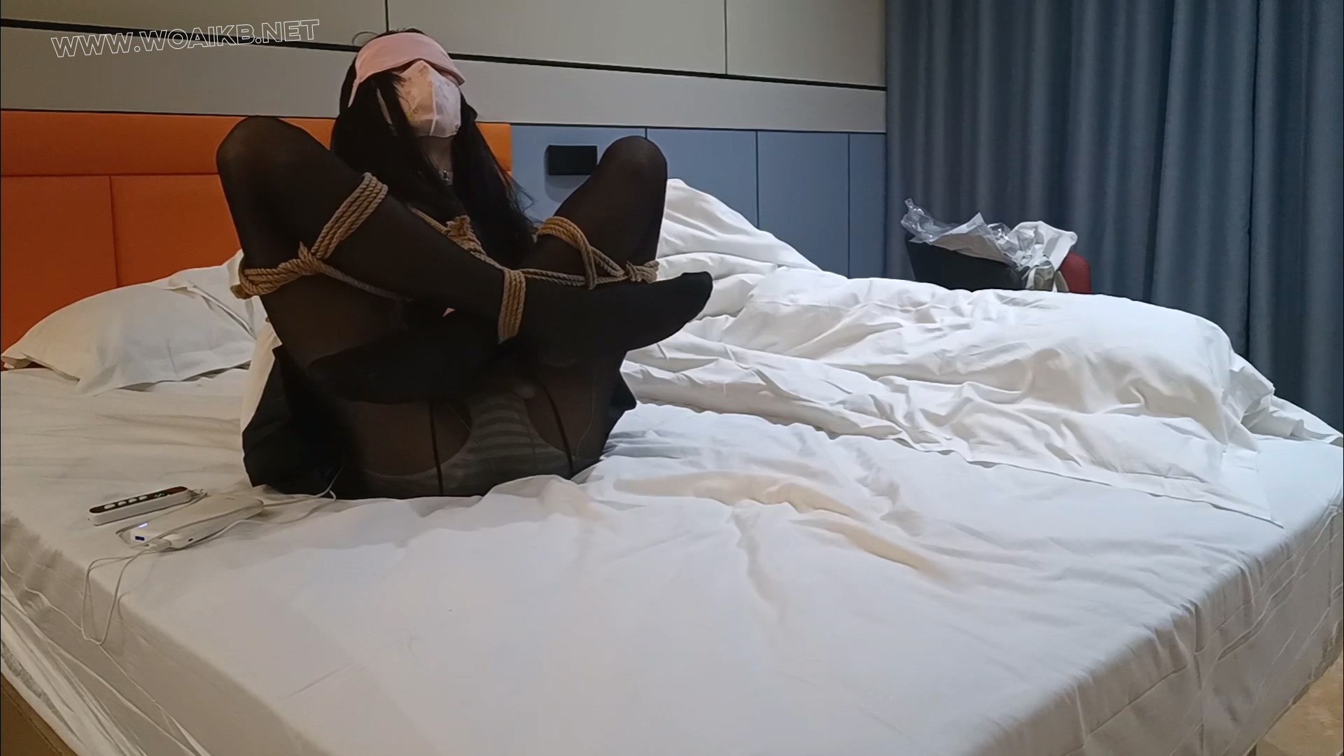 jk黑丝小M，海老缚+鸭子坐 预览图