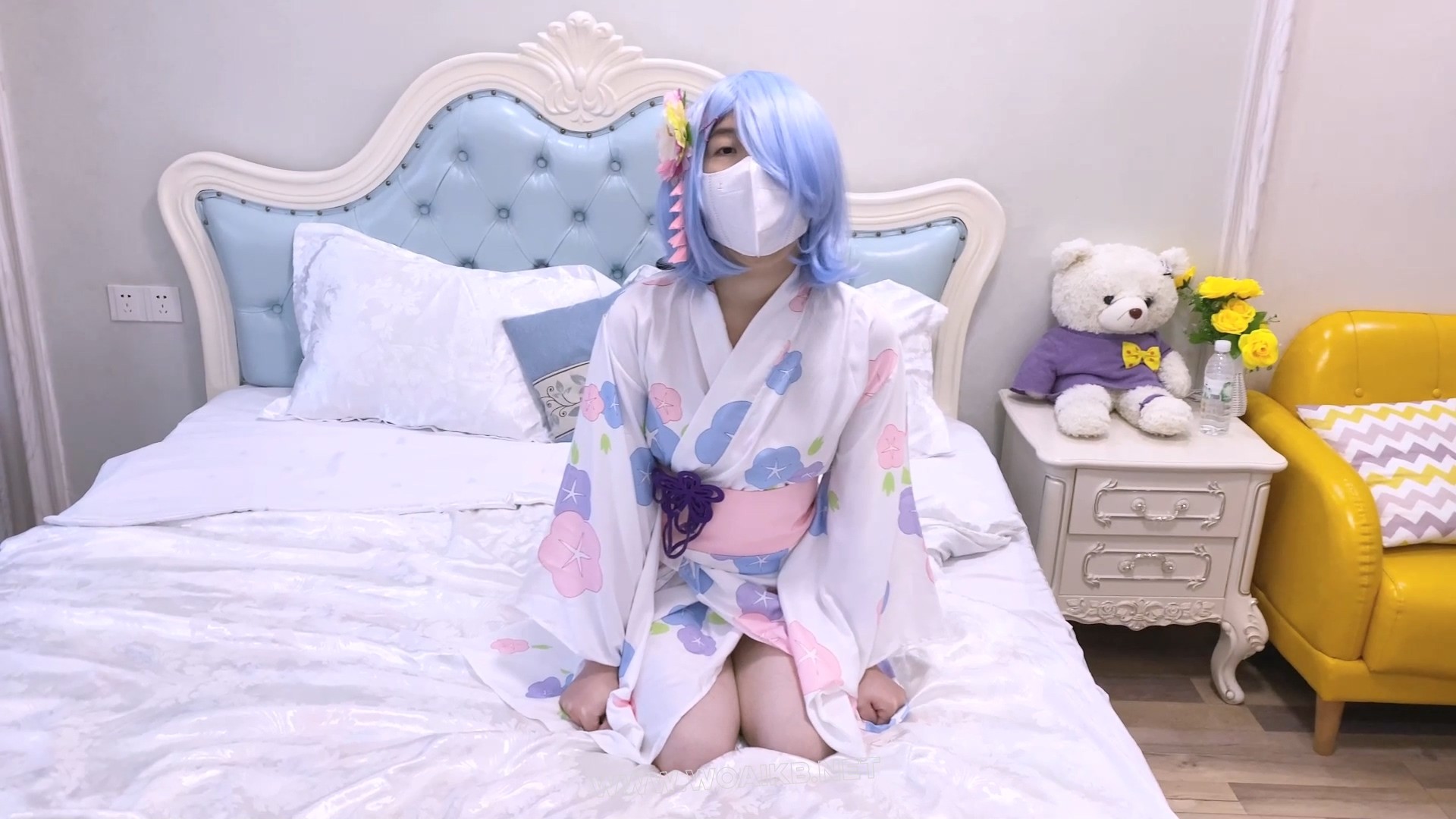 《二次元少女系》-雷姆浴衣cos+日式紧缚+胸缚+蟹缚强制M开腿+杨具td+开口器+电击+ 预览图