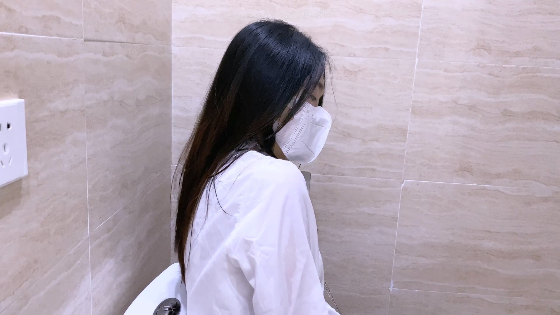 《吃鱼的喵》-客户定拍-第五集-JK制服+穿袜过程+日式紧缚+胸缚+蟹缚折腿捆+强制M开 预览图