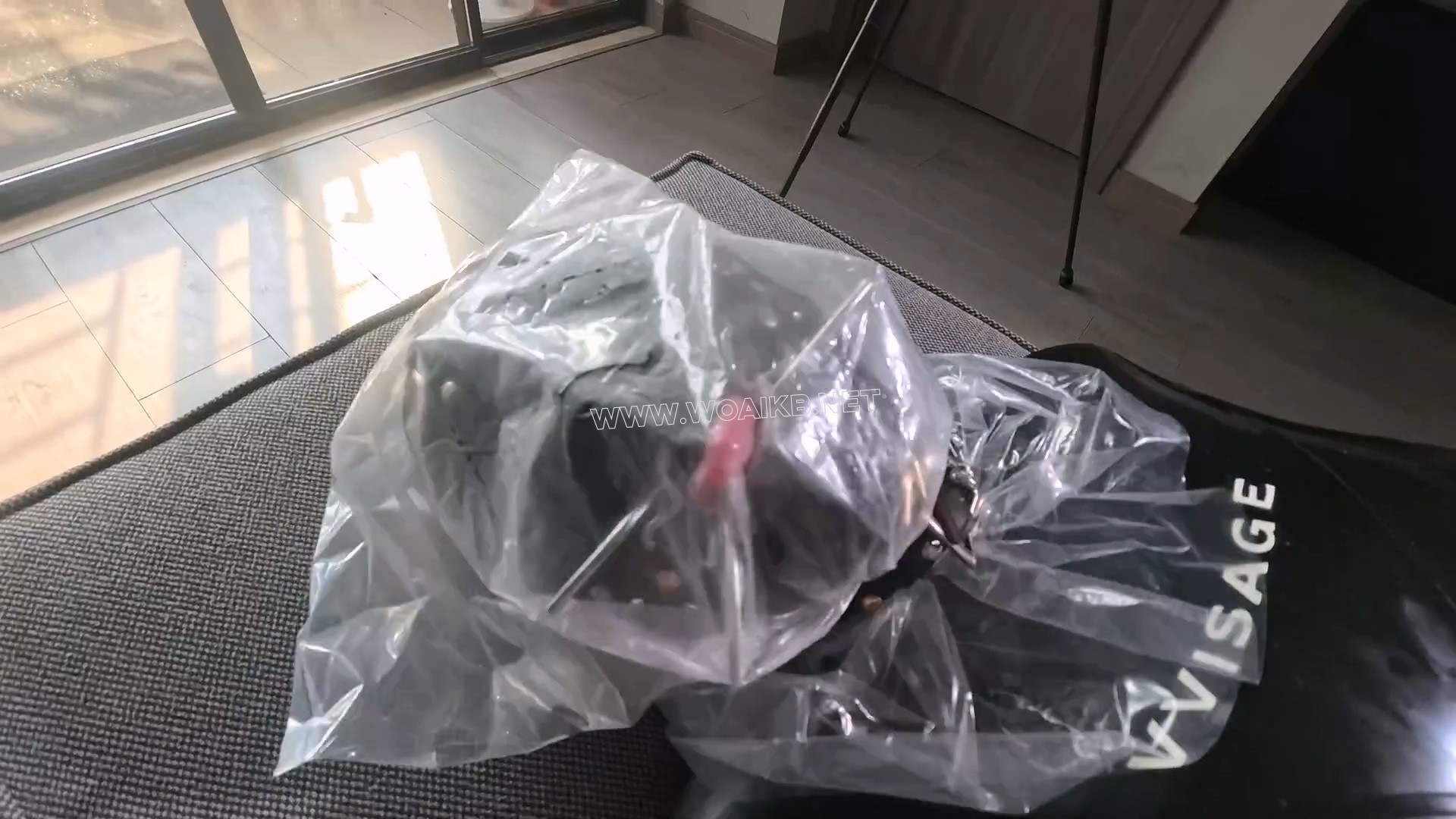 头壳还是本体？直立跪姿的重型责罚 预览图