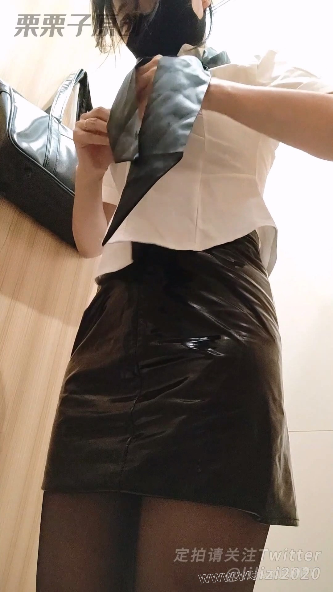 《被惩罚的女秘书 08》 户外调教、奶茶店强高、多次强高、公共卫生间失禁、假丁丁 预览图