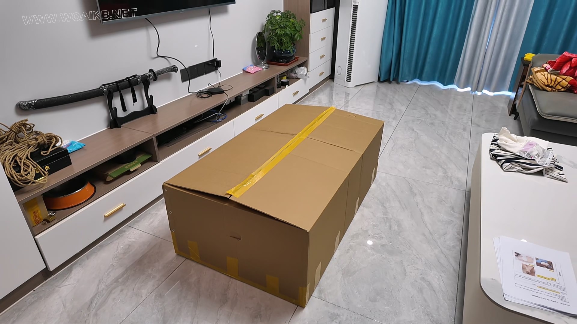 定拍佳佳-绑架人妻之白丝女仆 第二集下 封面图
