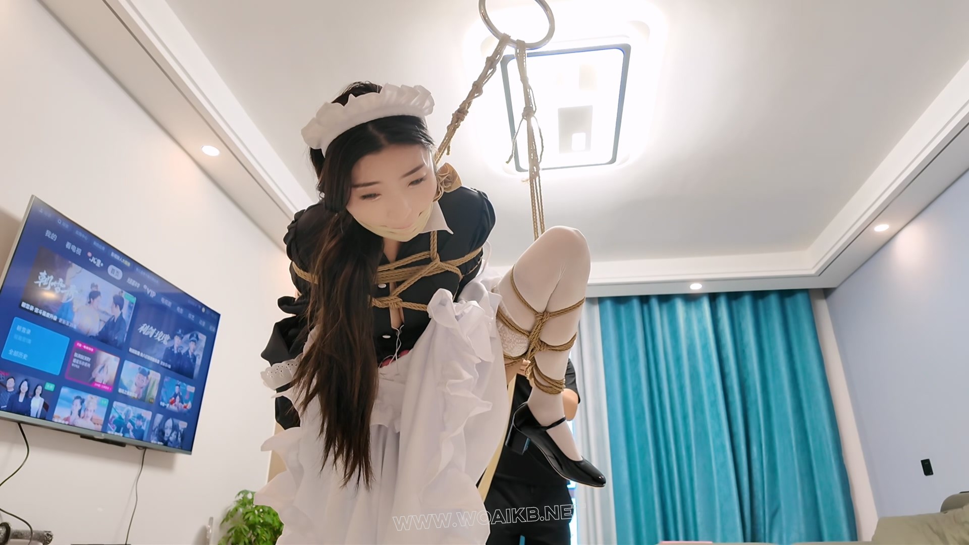 定拍佳佳-绑架人妻之白丝女仆 第二集下 预览图