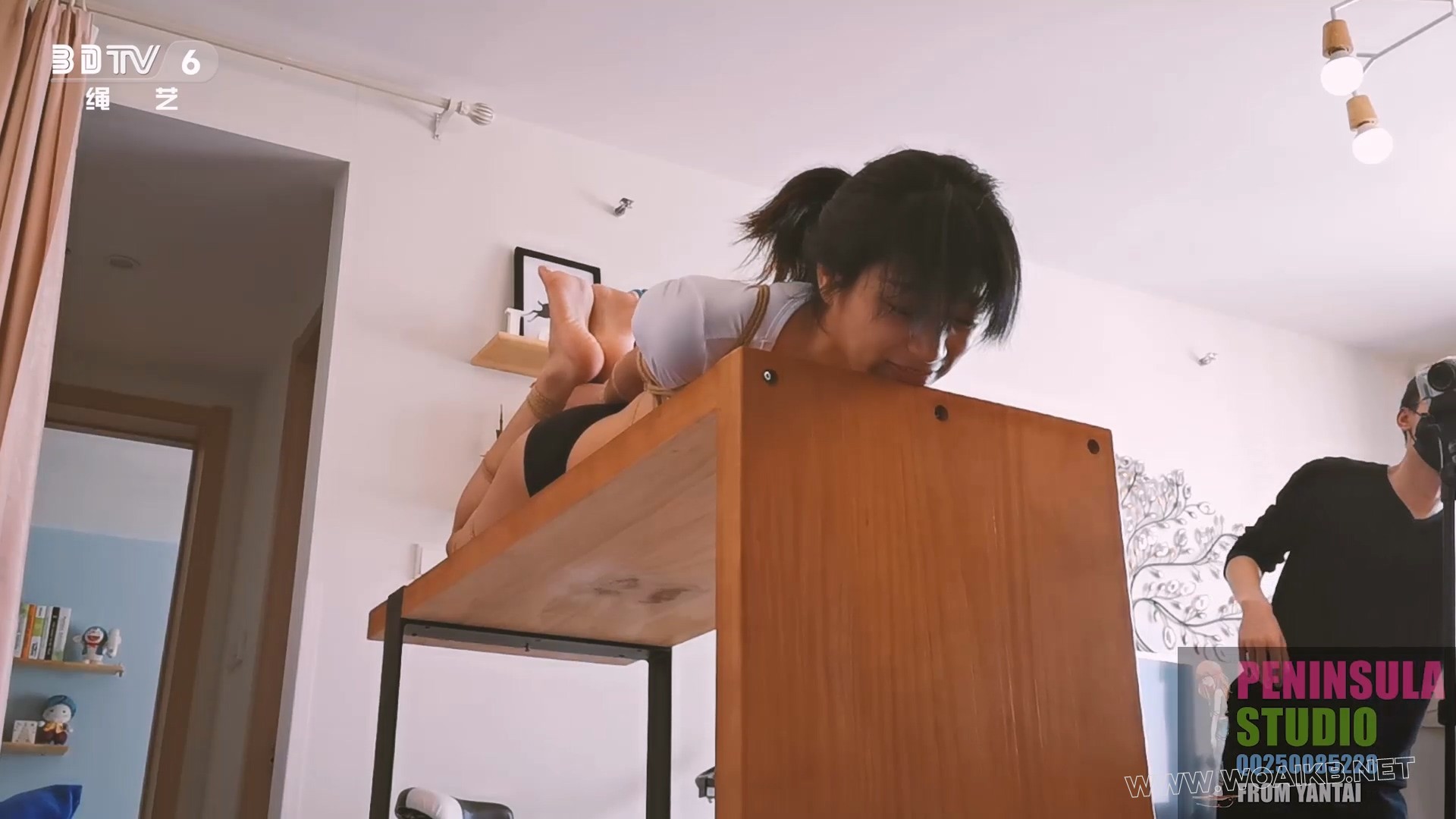 【虞瑾儿】 哺乳期妈妈虞瑾儿溢奶真空上阵，T恤被湿润 预览图