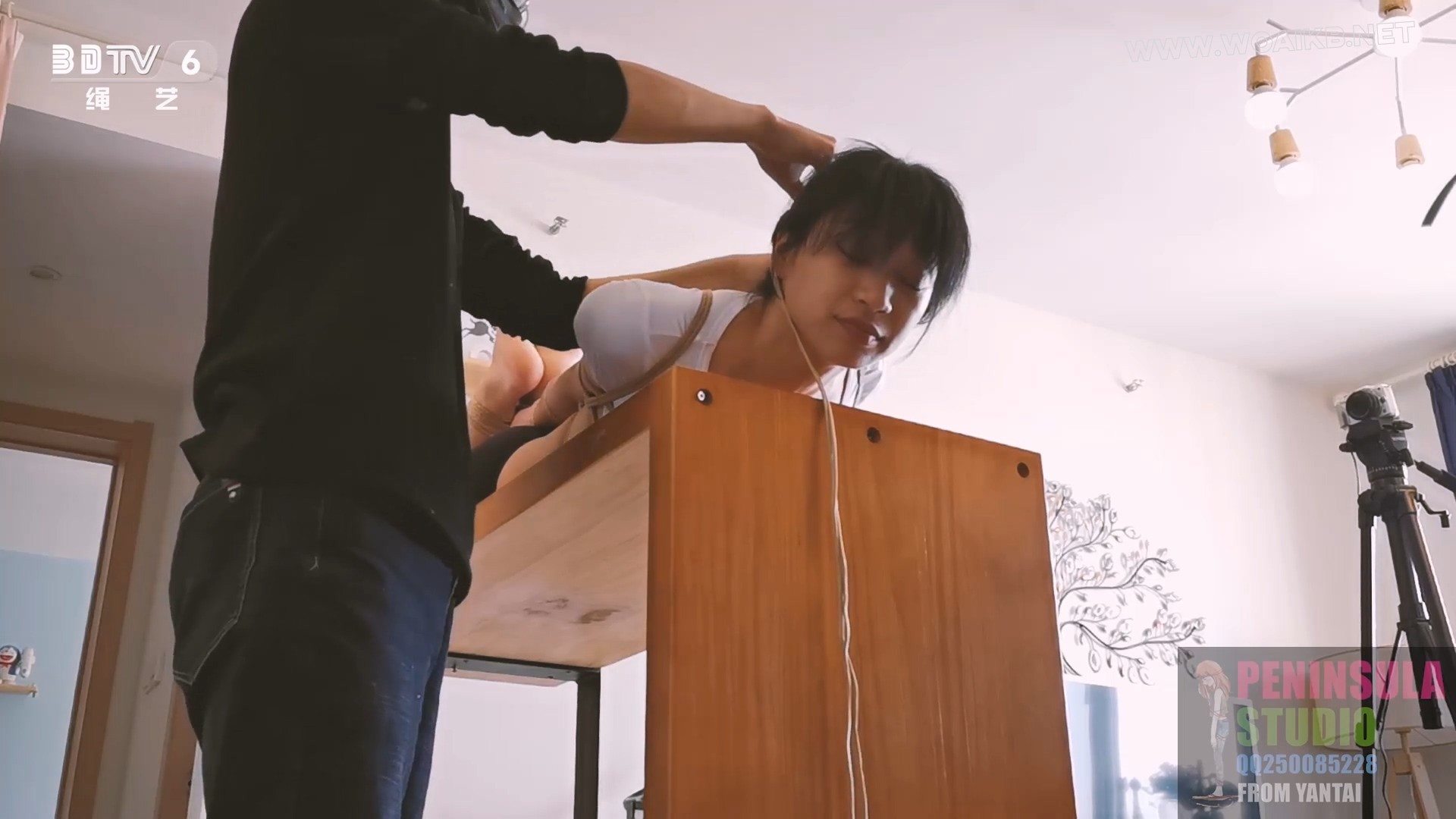 【虞瑾儿】 哺乳期妈妈虞瑾儿溢奶真空上阵，T恤被湿润 预览图