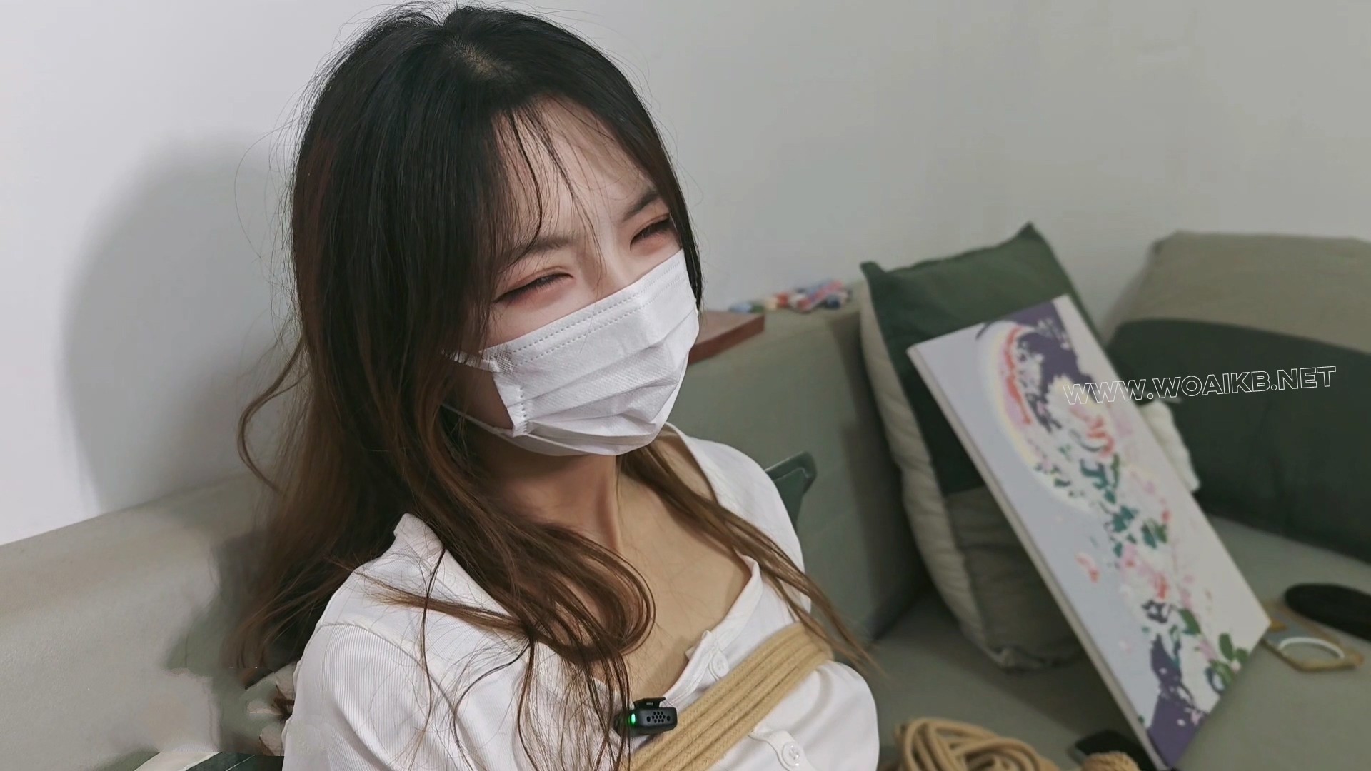 模特桃桃 纸牌游戏调教 强高 揉胸 掐脖子 挠痒 内容丰富 后面有彩蛋 预览图