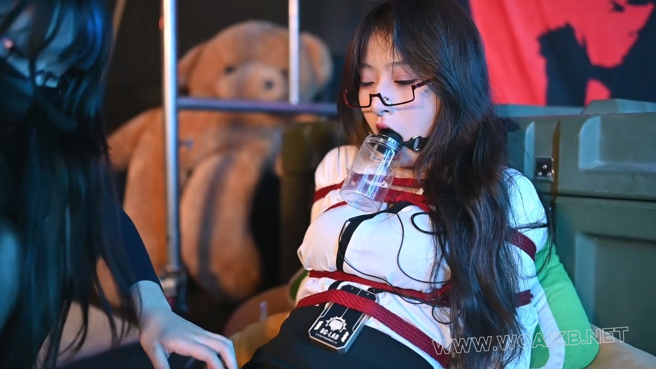 小王老师超绝总裁小秘书 双人OL制服 暴虐 喉奥 堵嘴 紧缚猿薜鬲z 人间真空 口水收 预览图