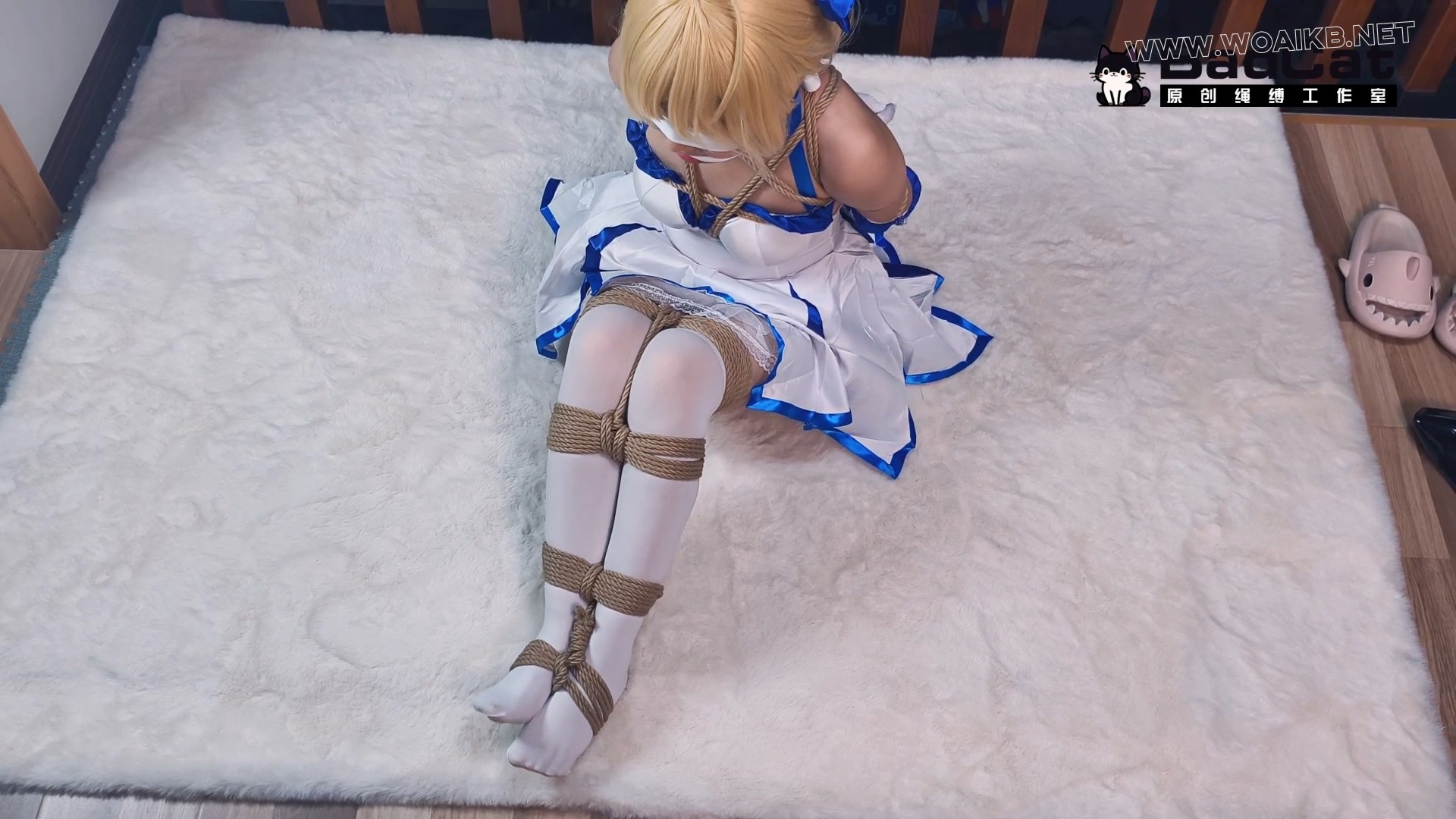 【fate Saber蓝百合cos】谁不想用圣剑玩弄被紧缚的saber呢?双股五花大绑 日式五星 预览图