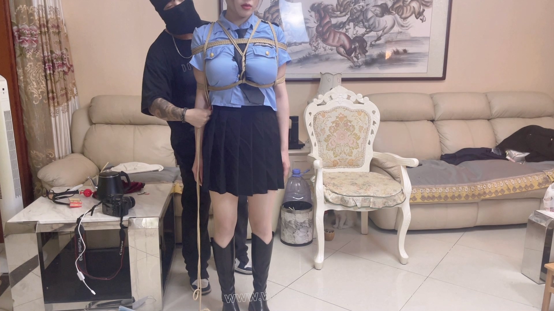 精彩制服剧情 长靴御姐女井安慈被诱骗绑架陷落 折磨 预览图
