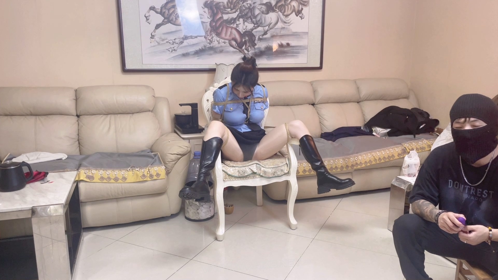 精彩制服剧情 长靴御姐女井安慈被诱骗绑架陷落 折磨 预览图