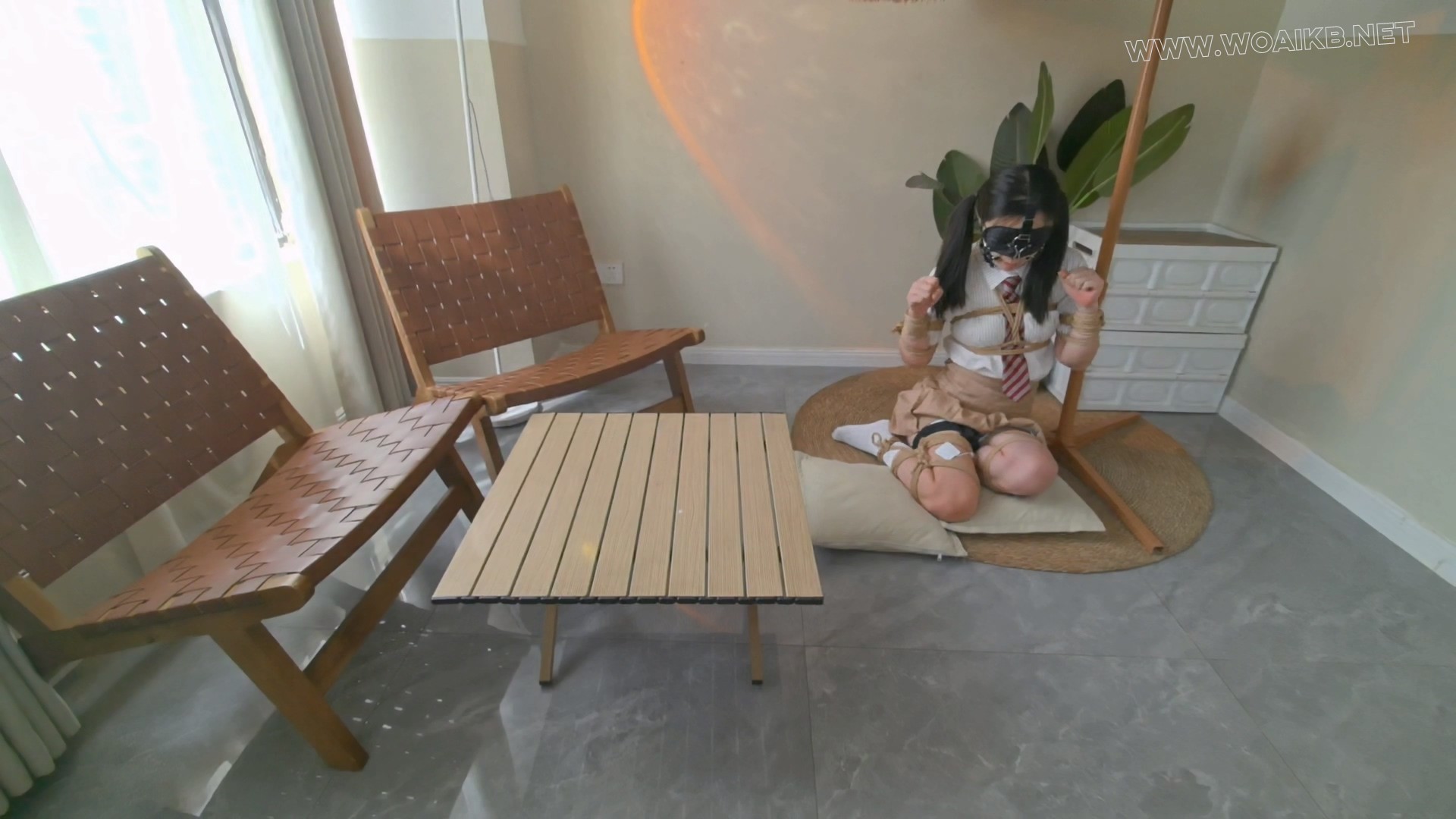 【她们的故事】双倍快乐 沐浴阳光 与主共虐一犬 电击内置震动强高 牵引 zentai女单 预览图