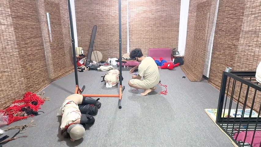 被折磨致死的同事（4）—水桶拔河比赛-柔韧度比赛 封面图