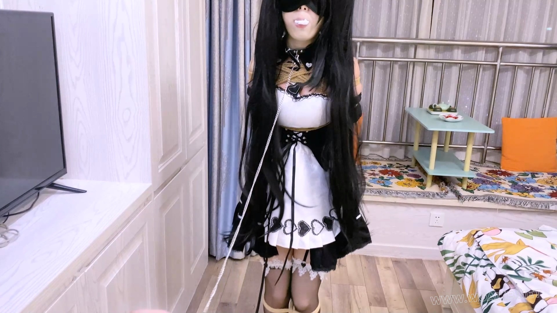 《二次元少女系》-客户定拍-第三集-能代cos+被窝被绑+日式紧缚+胸缚+膝盖并腿缚连 预览图