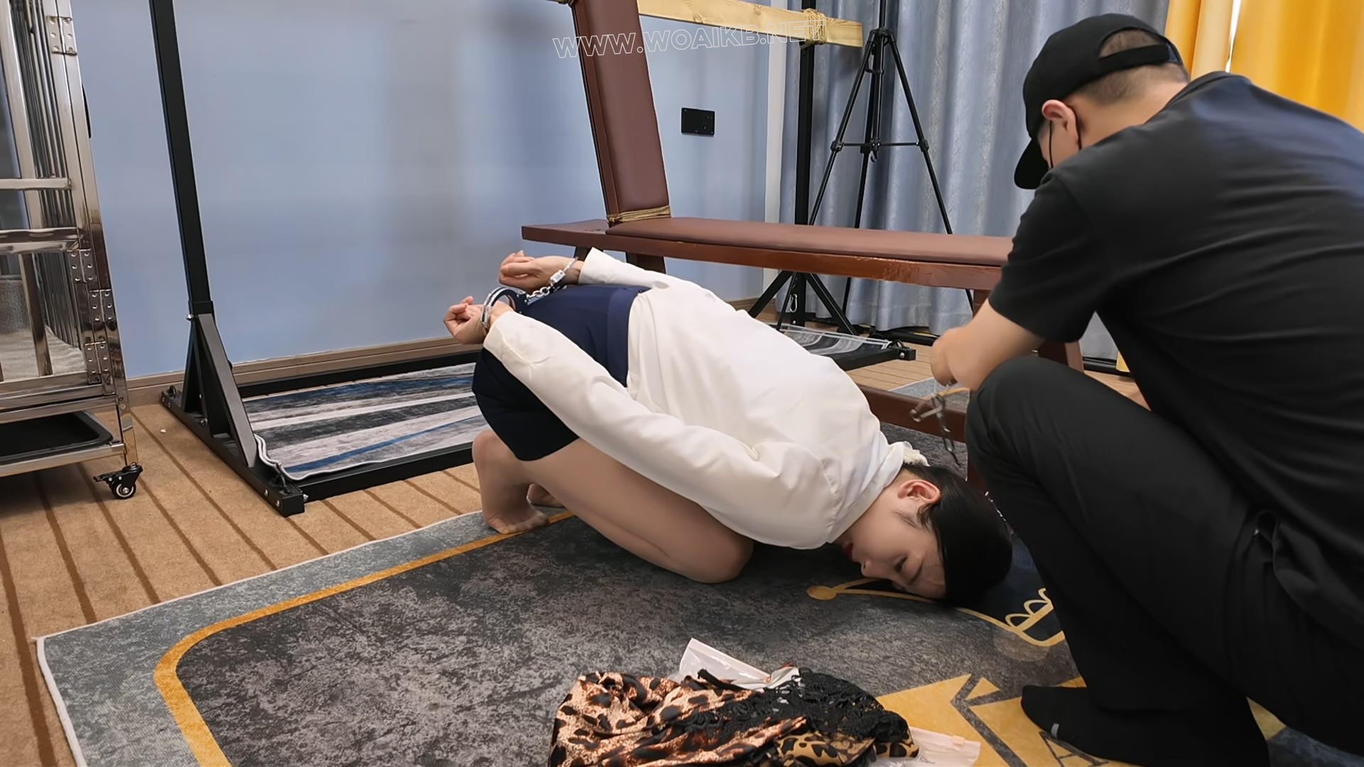 入室绑架佳佳1 预览图