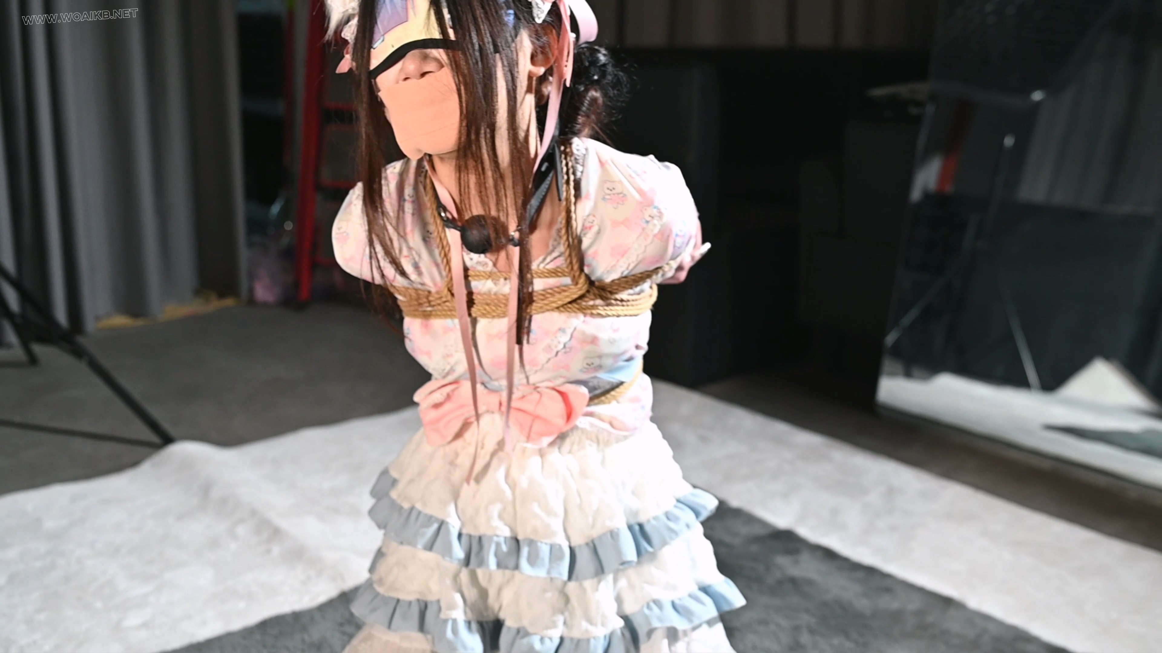 新人小芸妹妹初体验 超紧3TK 挣扎无用 白丝软妹服 奶皮子雪糕 预览图