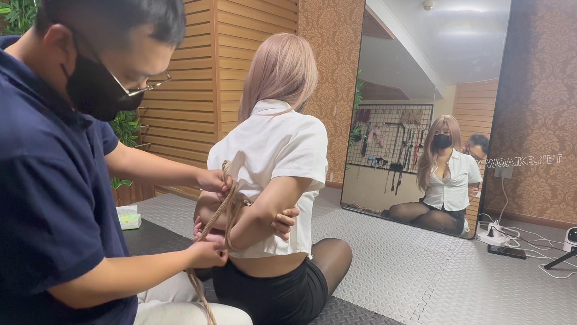 小美复刻动漫紧缚姿势挣扎调教口水直流震动JK黑丝 带捆绑过程 预览图