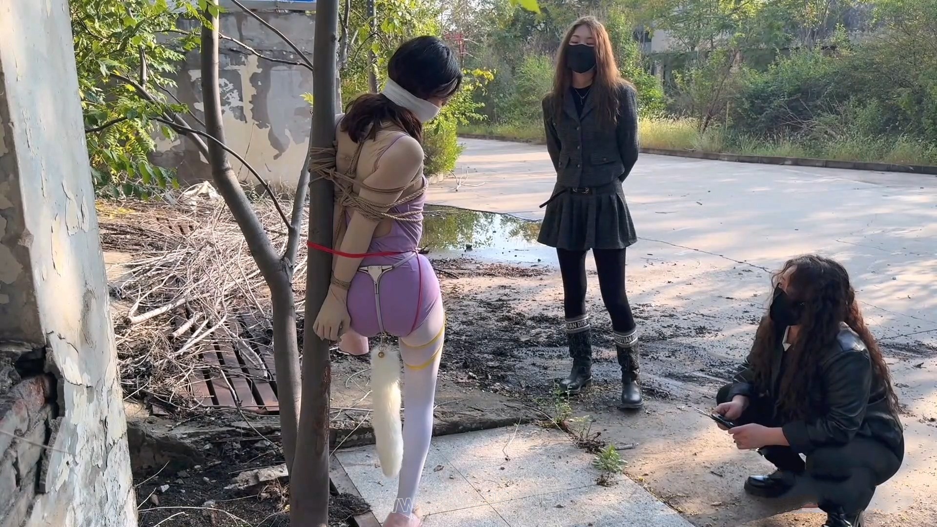 舞蹈女孩被强迫室外-前震后R-贞C锁 预览图