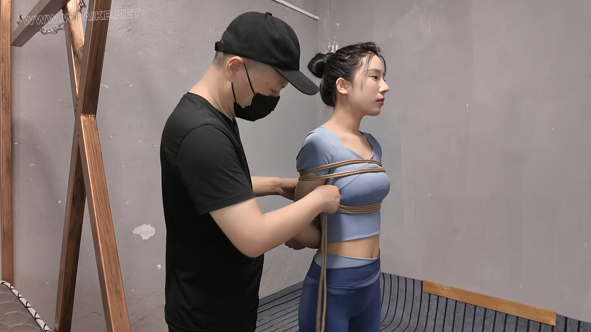 瑜伽教练遇险记二1 预览图