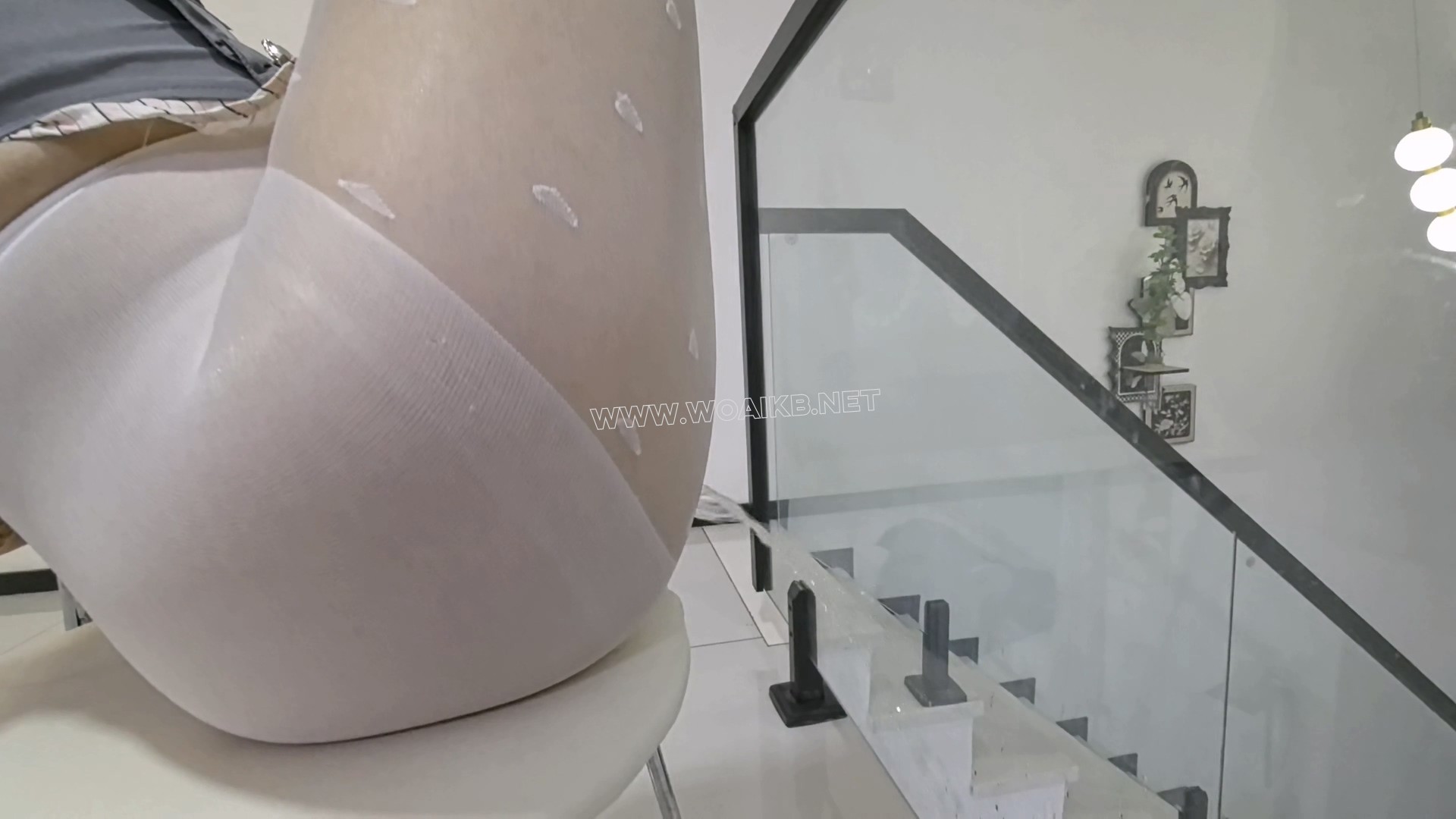 不知道高巢了多少回才能让P机拔出的瞬间液体直接喷射而出 金属镣铐贞操锁震动禁锢 预览图