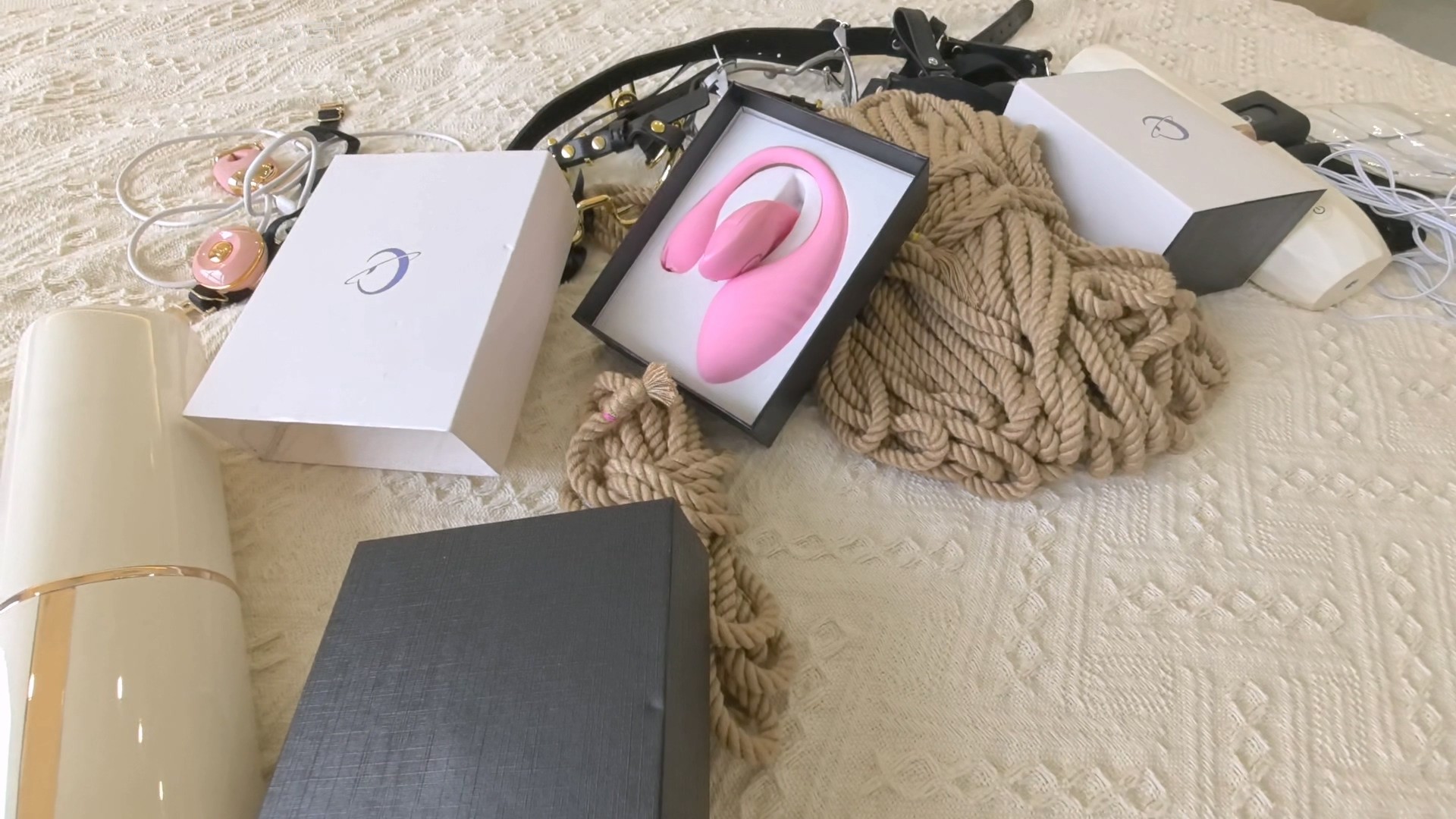 【她们的故事】雨露均沾 都得强高 一个TJ 一个观摩 木奉震动 P机内入 手指抽查 SP 预览图